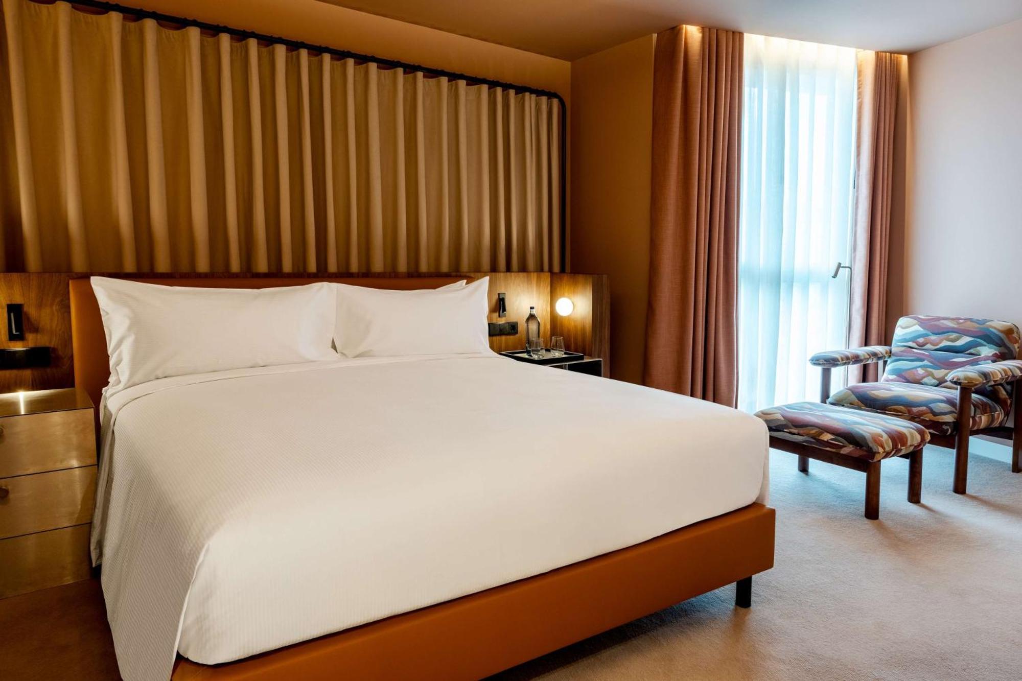 Junior Suite,1623891315:JPEG
