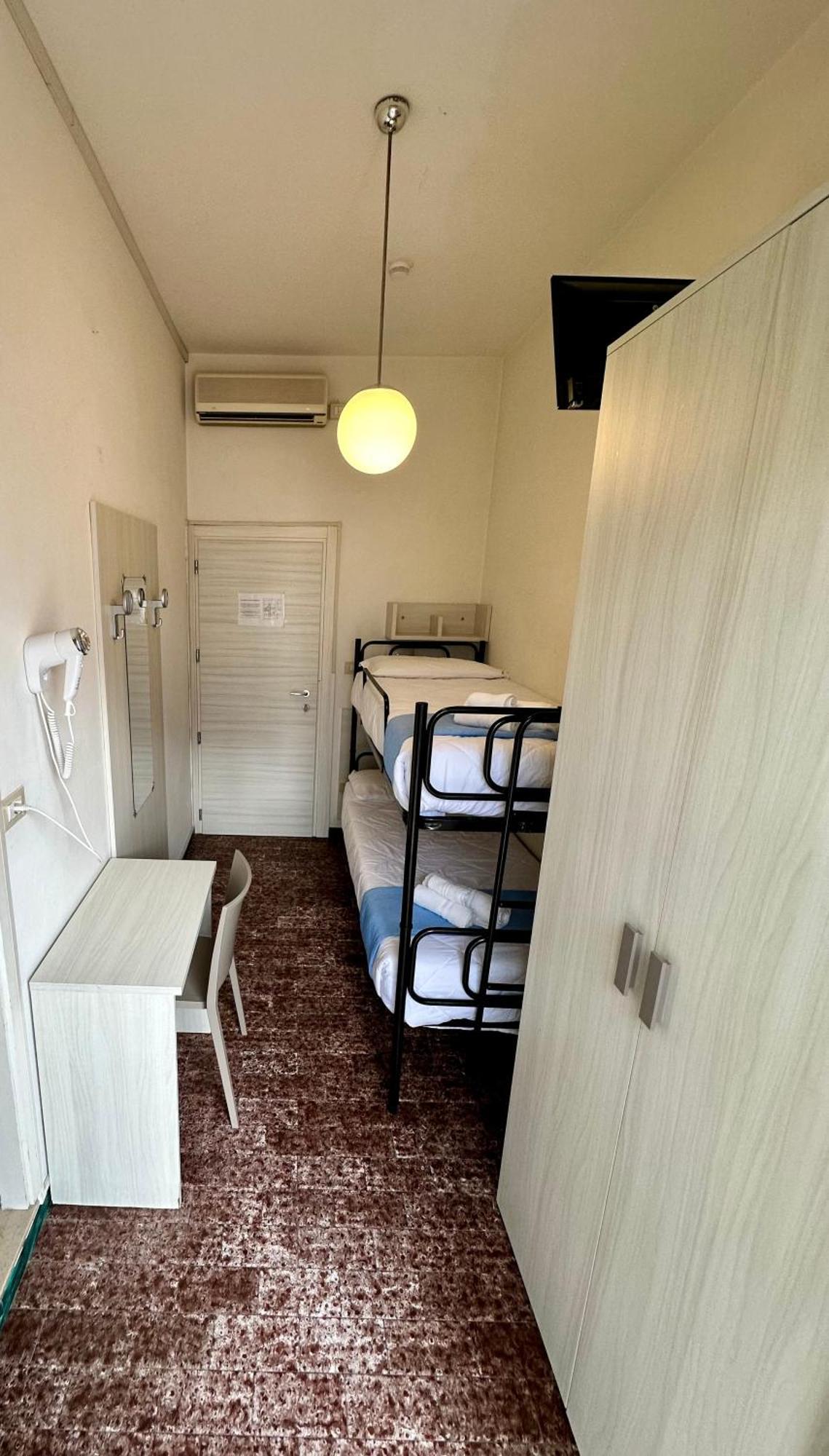 Economy Twin Room