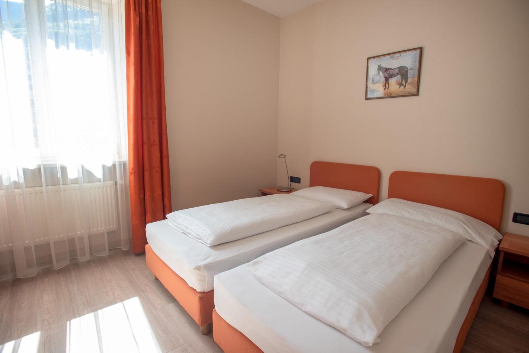Double or Twin Room,1646889252:JPEG
