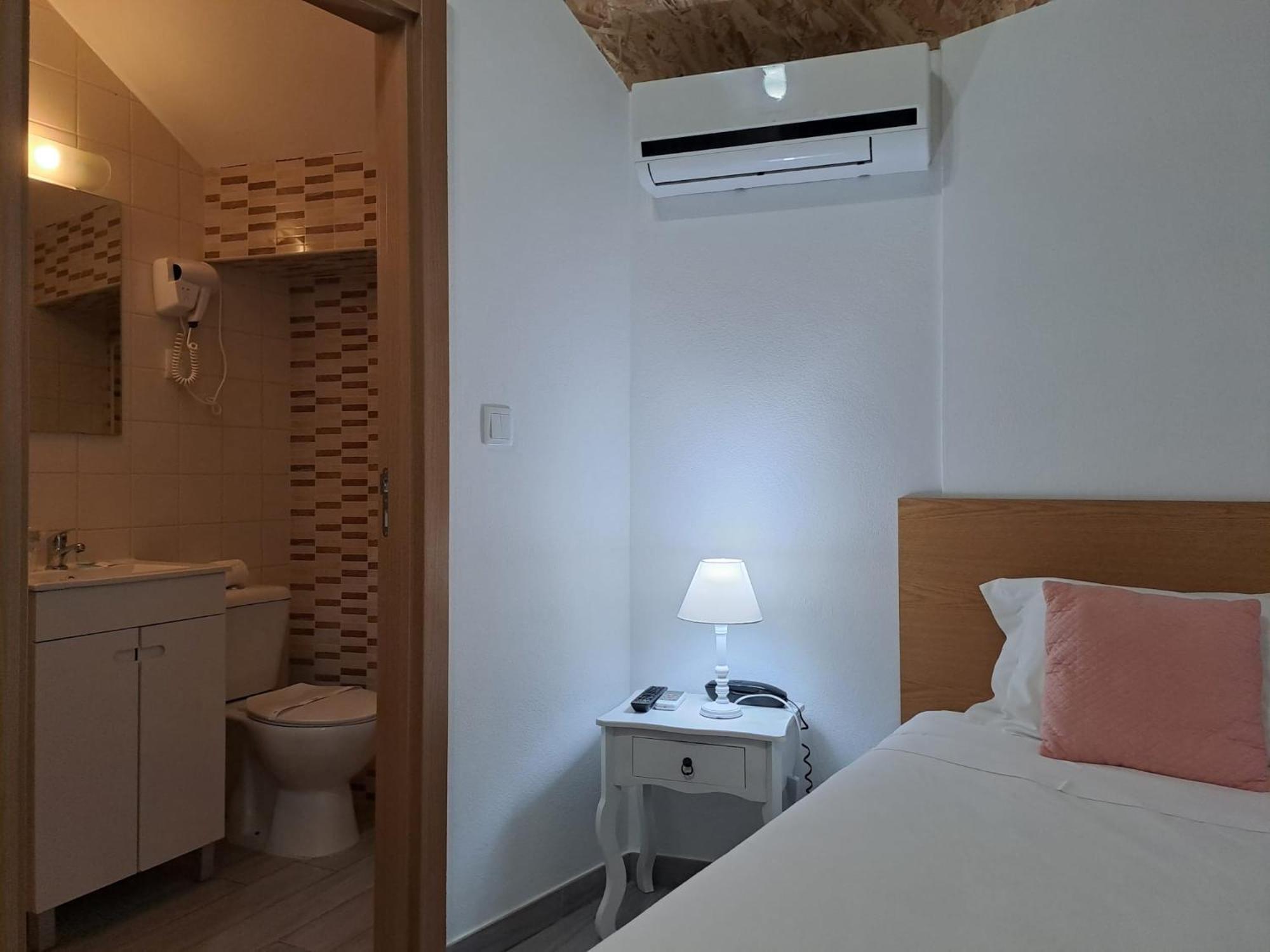 Single Room Private Bathroom,1625660504:JPEG