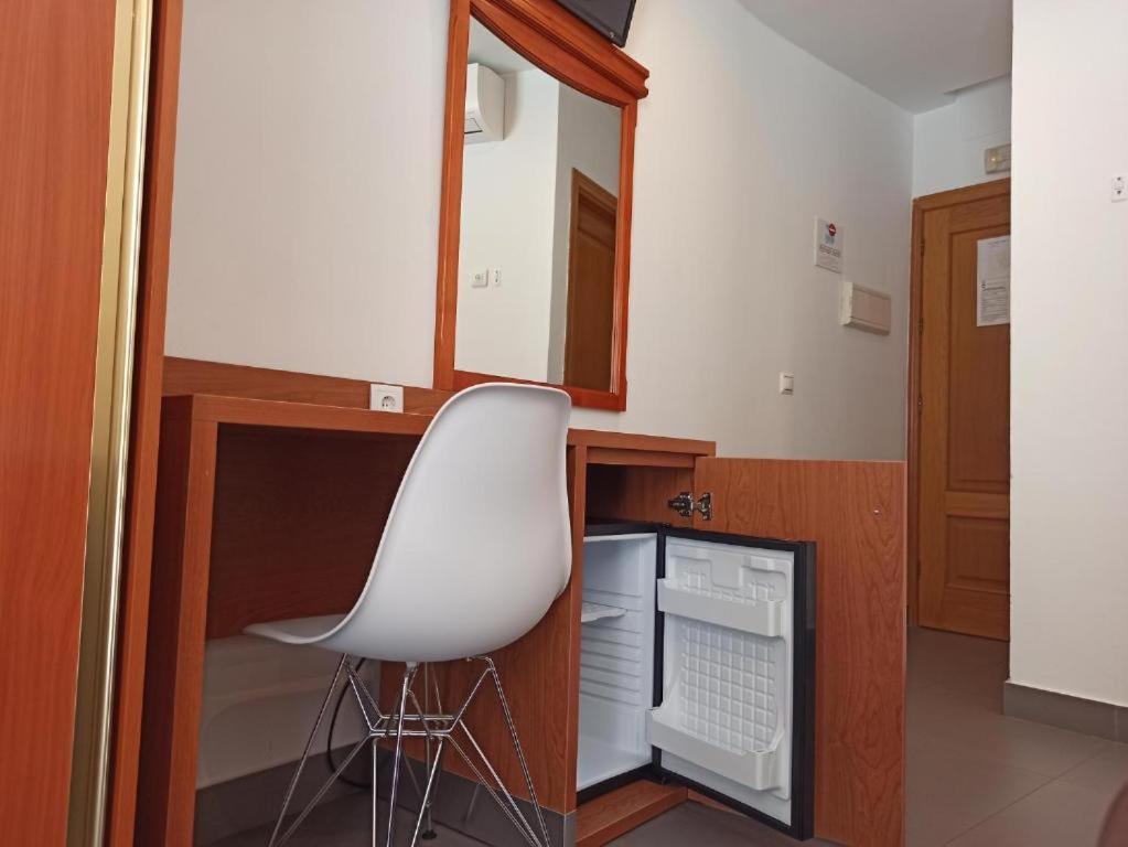 Double Room,1626050669:JPEG