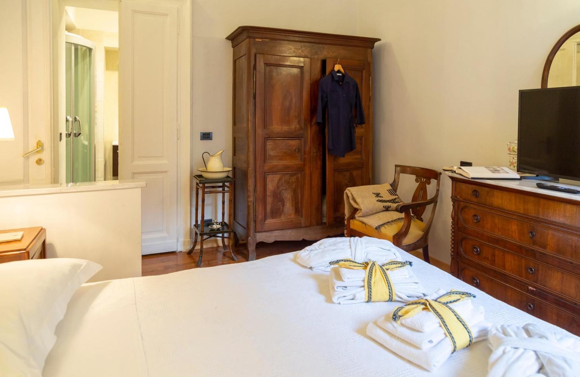 Double or Twin Room,1627222959:JPEG