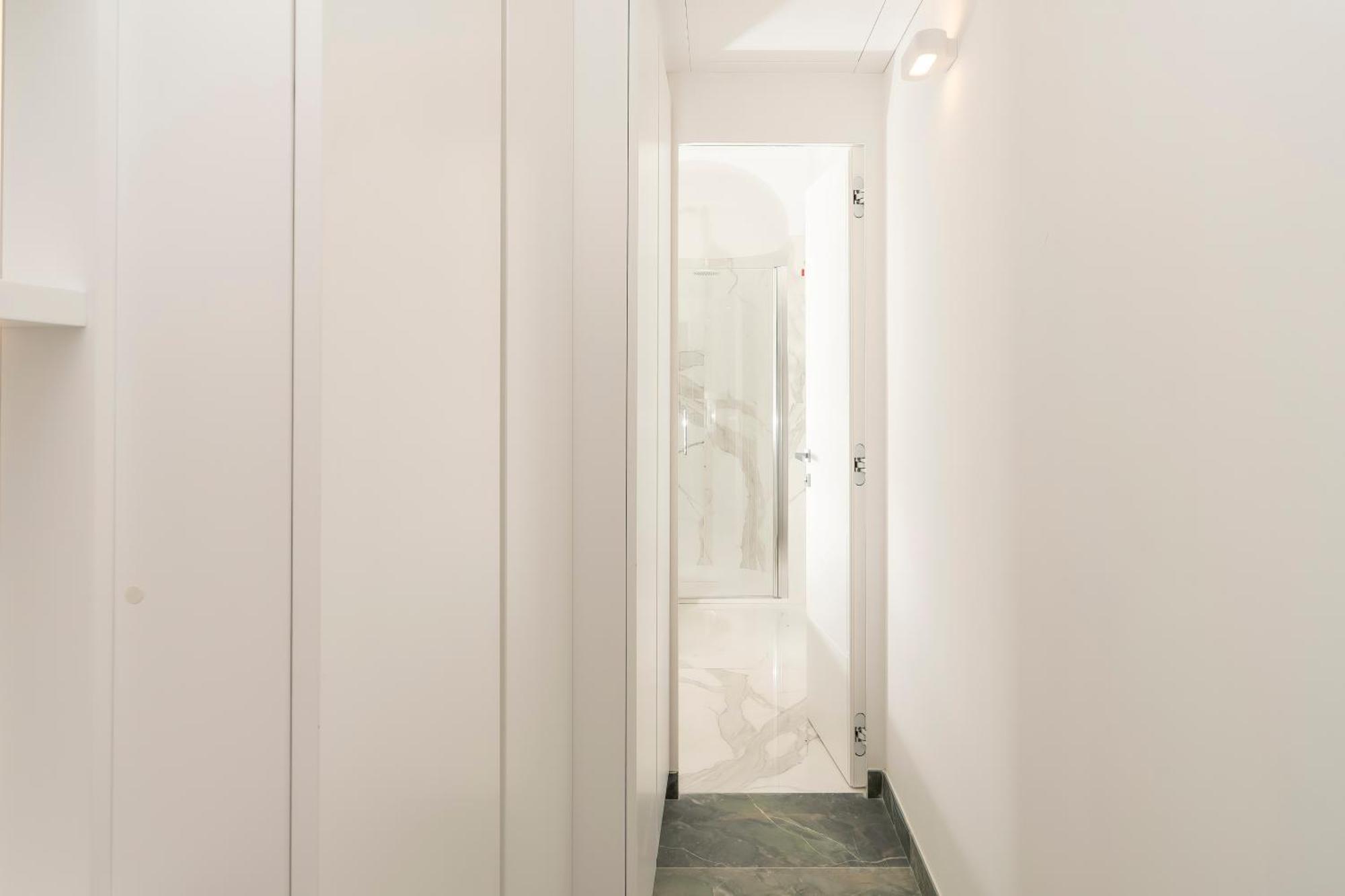 Double Room,1627900093:JPEG