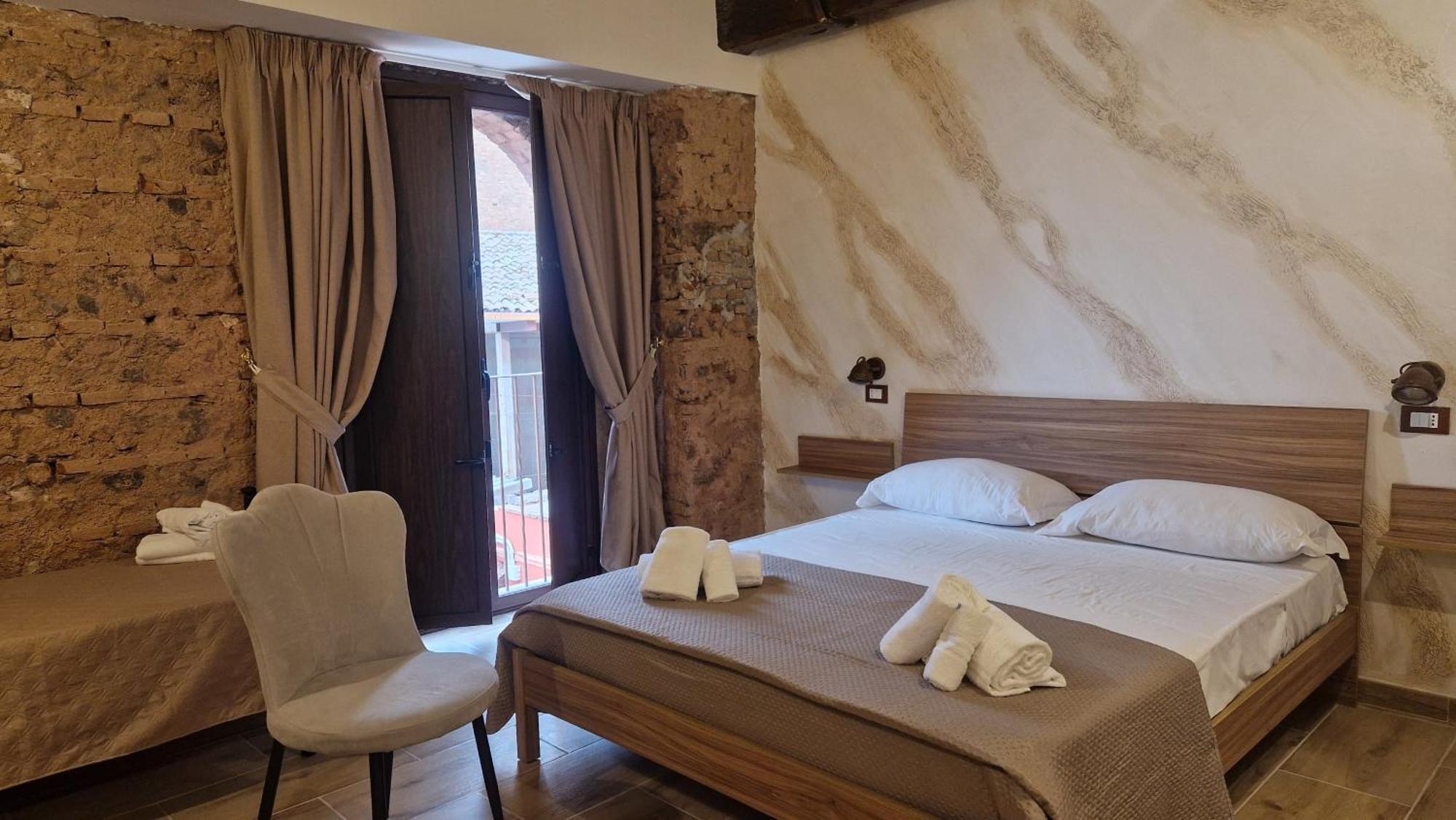 Triple Room,1627904805:JPEG