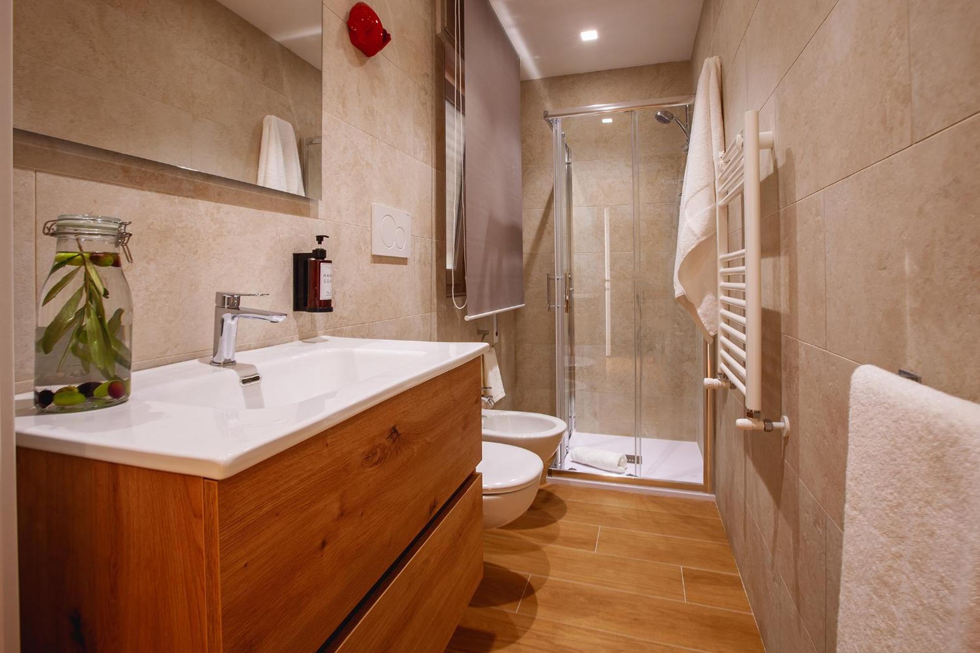 Camera Matrimoniale con Bagno Privato Esterno