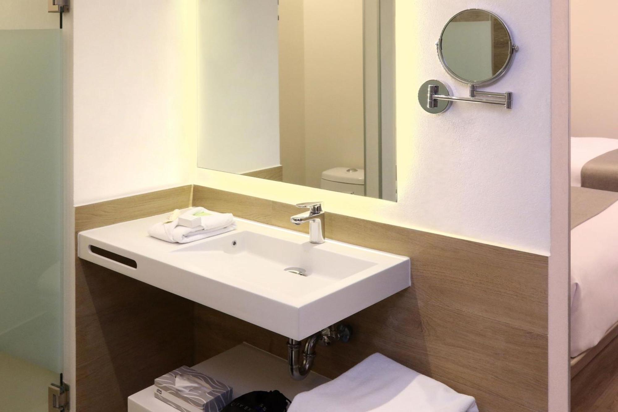 Habitación Doble Estándar con 2 camas dobles