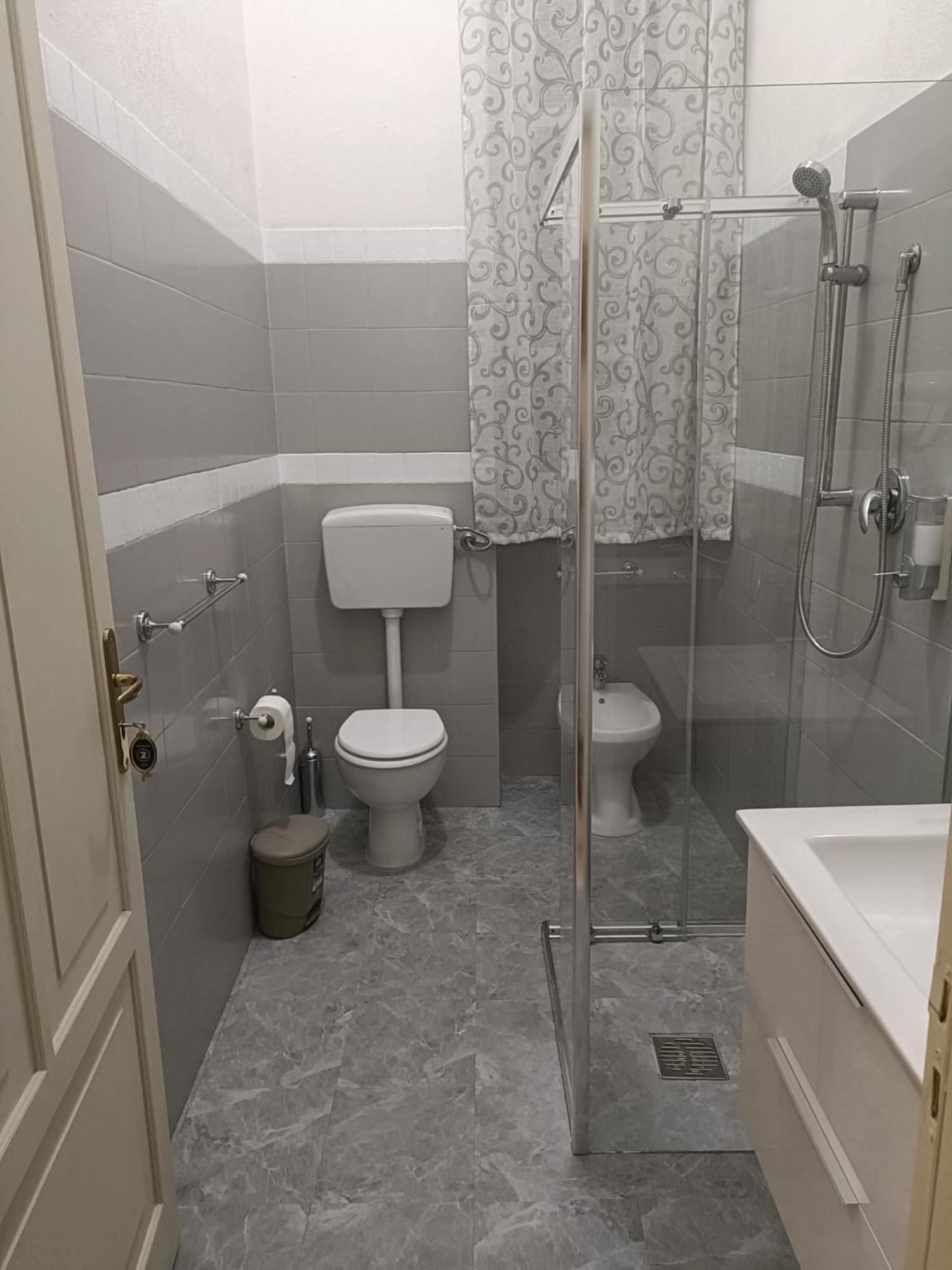Double Room Private External Bathroom