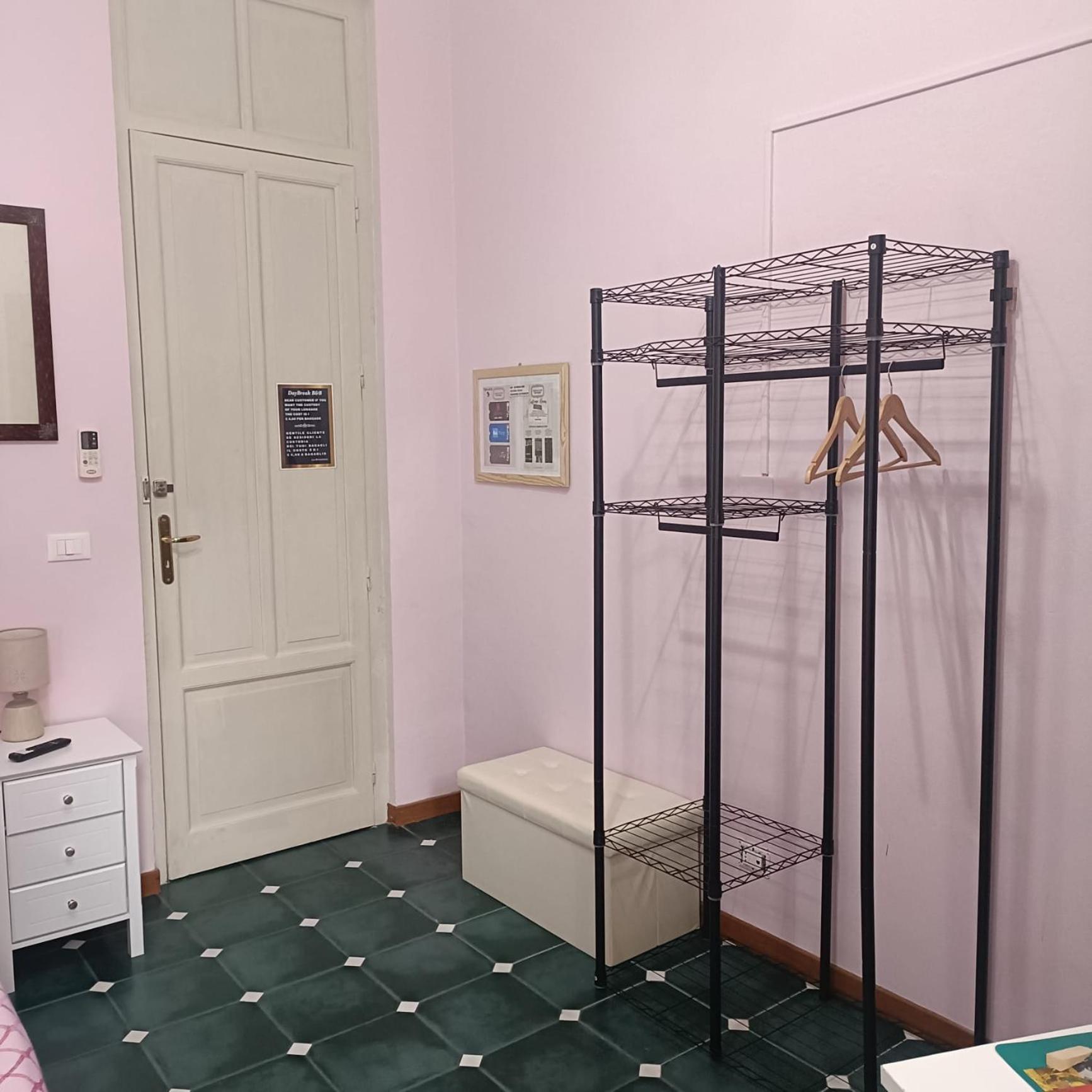 Standard Single Room Shower