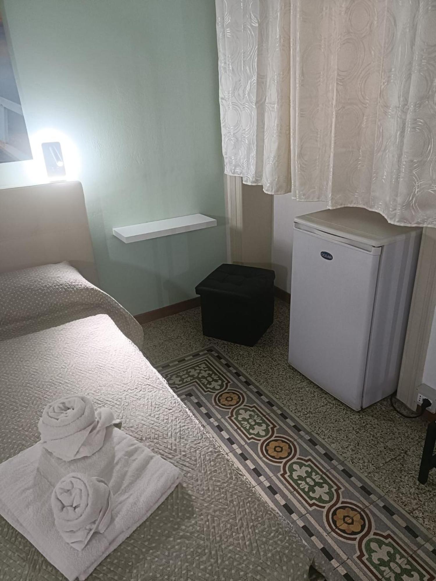 Double Room Private External Bathroom