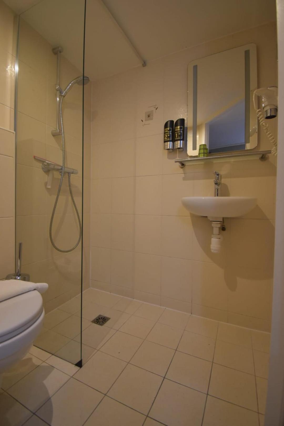 Triple Room,1210130548:JPEG