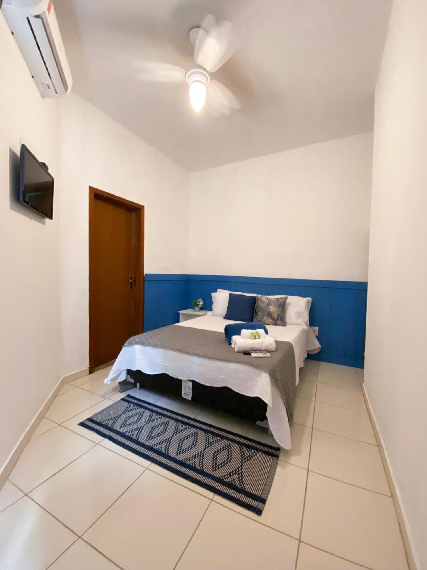 Quarto Duplo com Banheiro Privativo