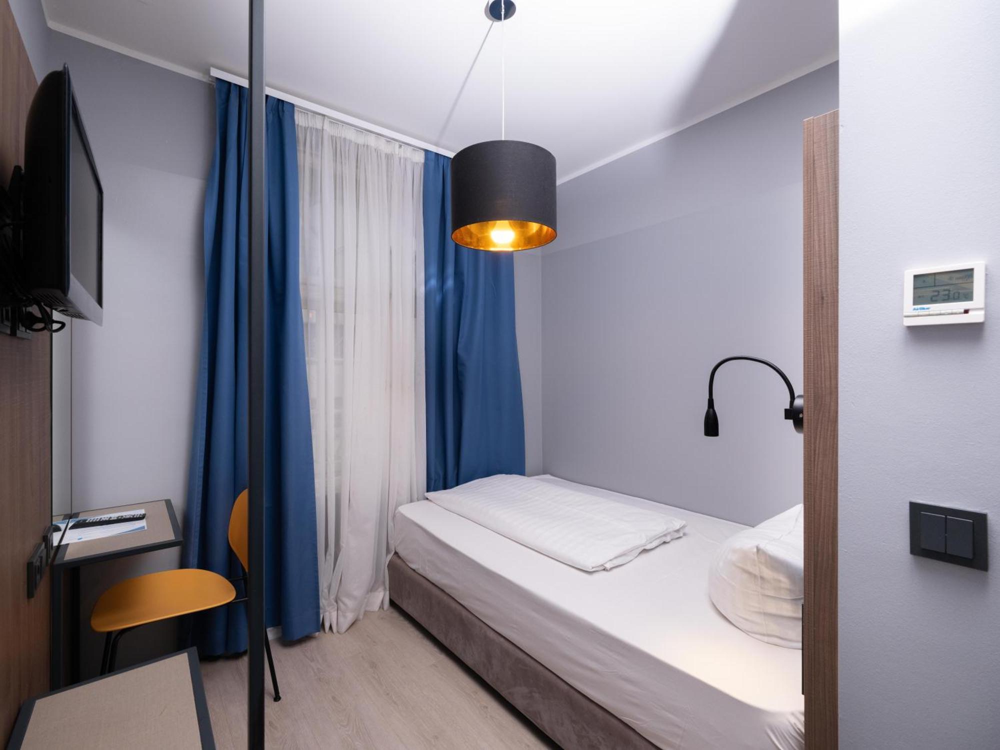 Single Room,1629889768:JPEG