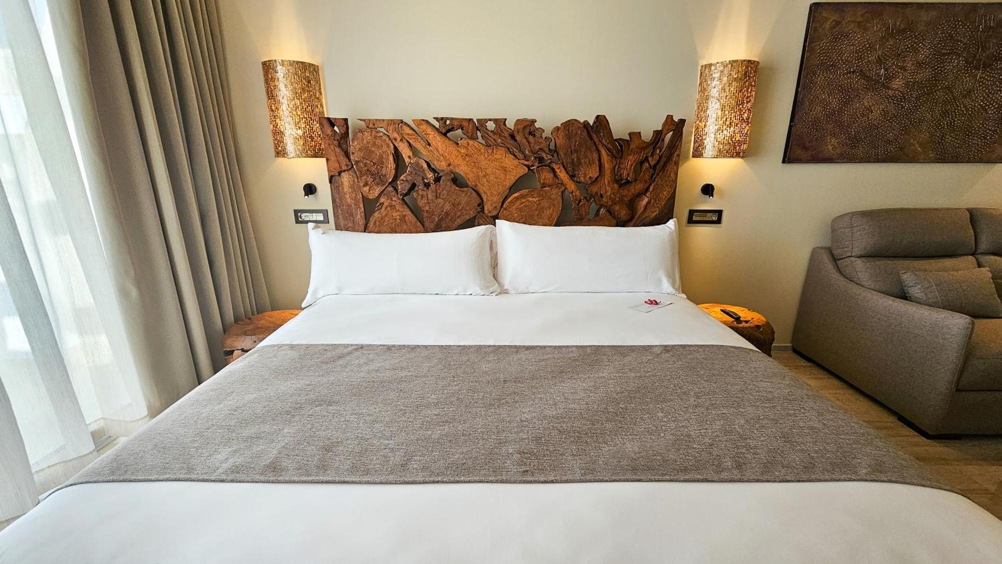 Deluxe Double or Twin Room,1630783165:JPEG
