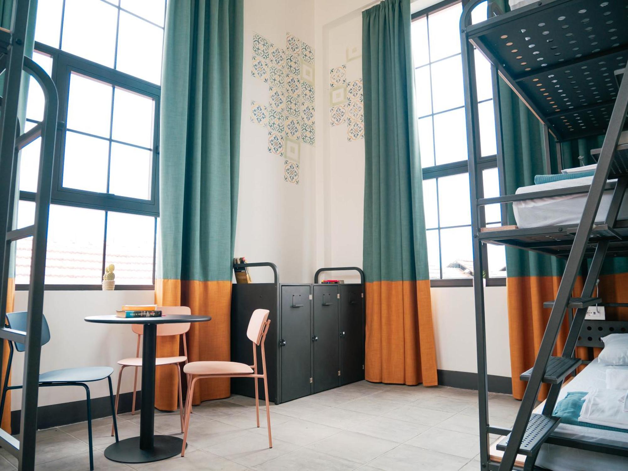 6-Bed Mixed Dormitory Room