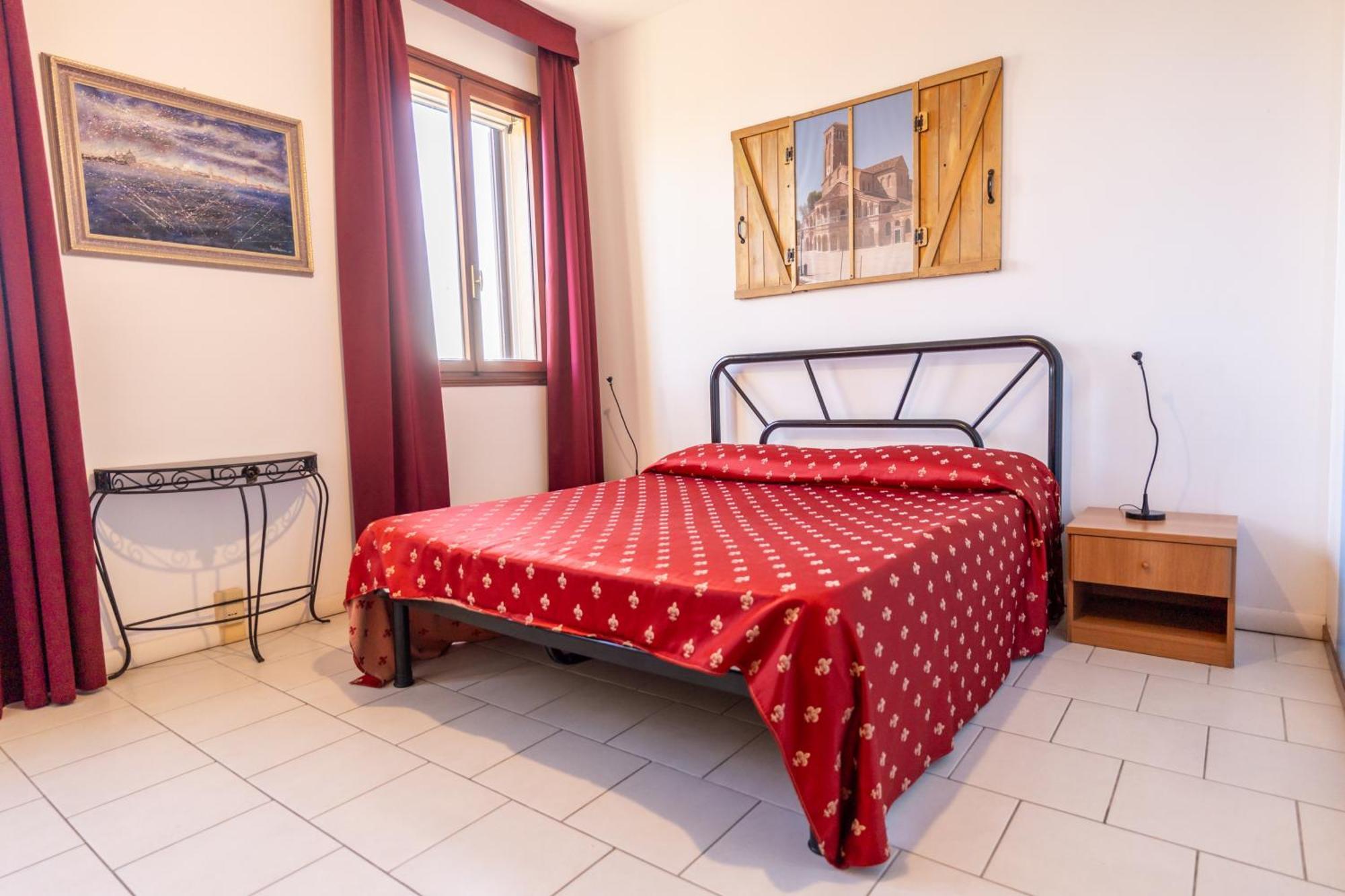 Double Room,1630868988:JPEG