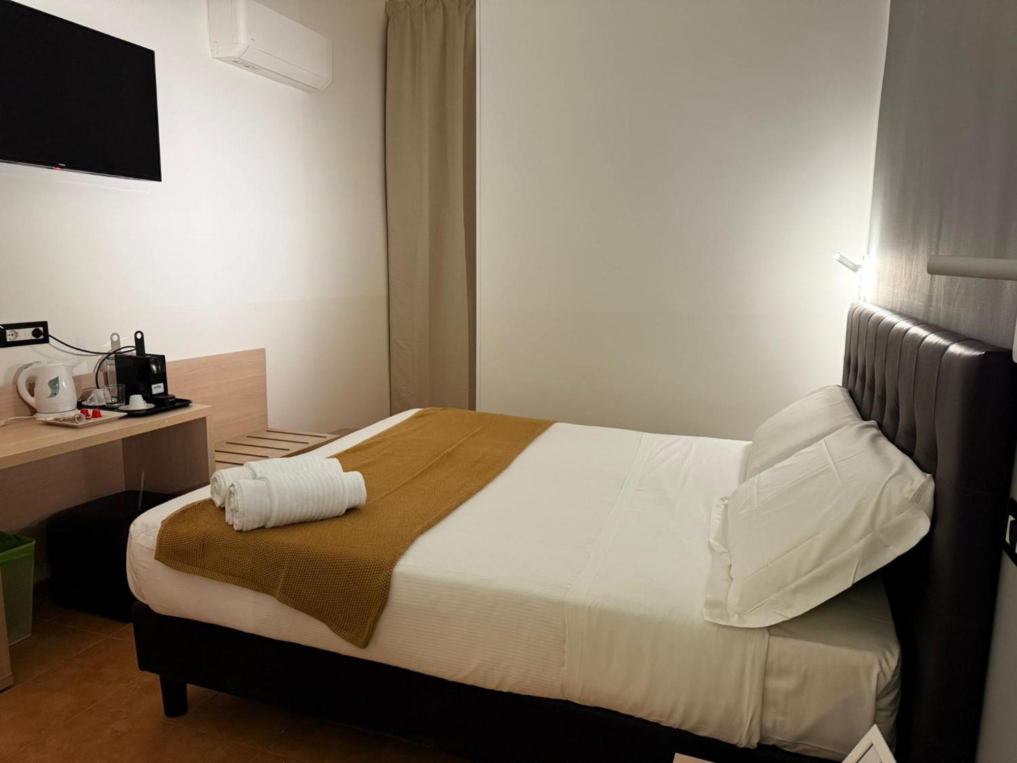 Double or Twin Room,1630871308:JPEG