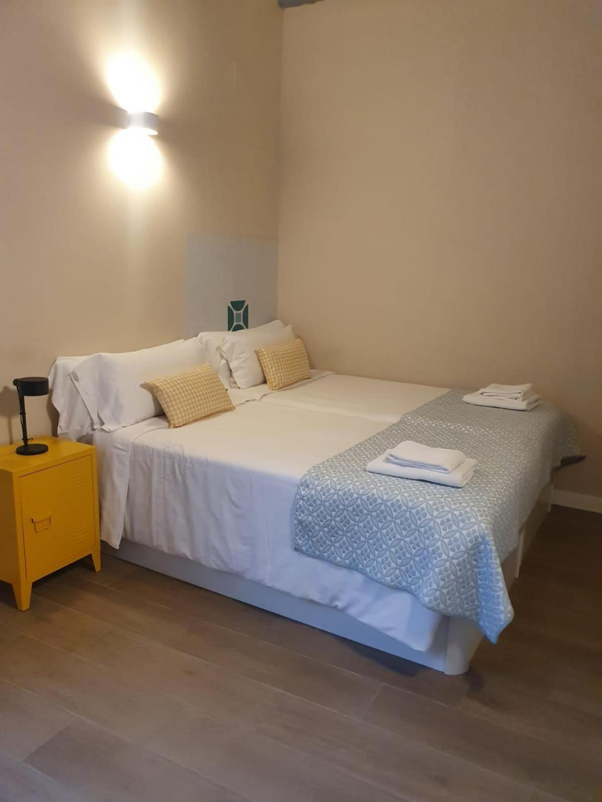 Twin Room,1630951073:JPEG