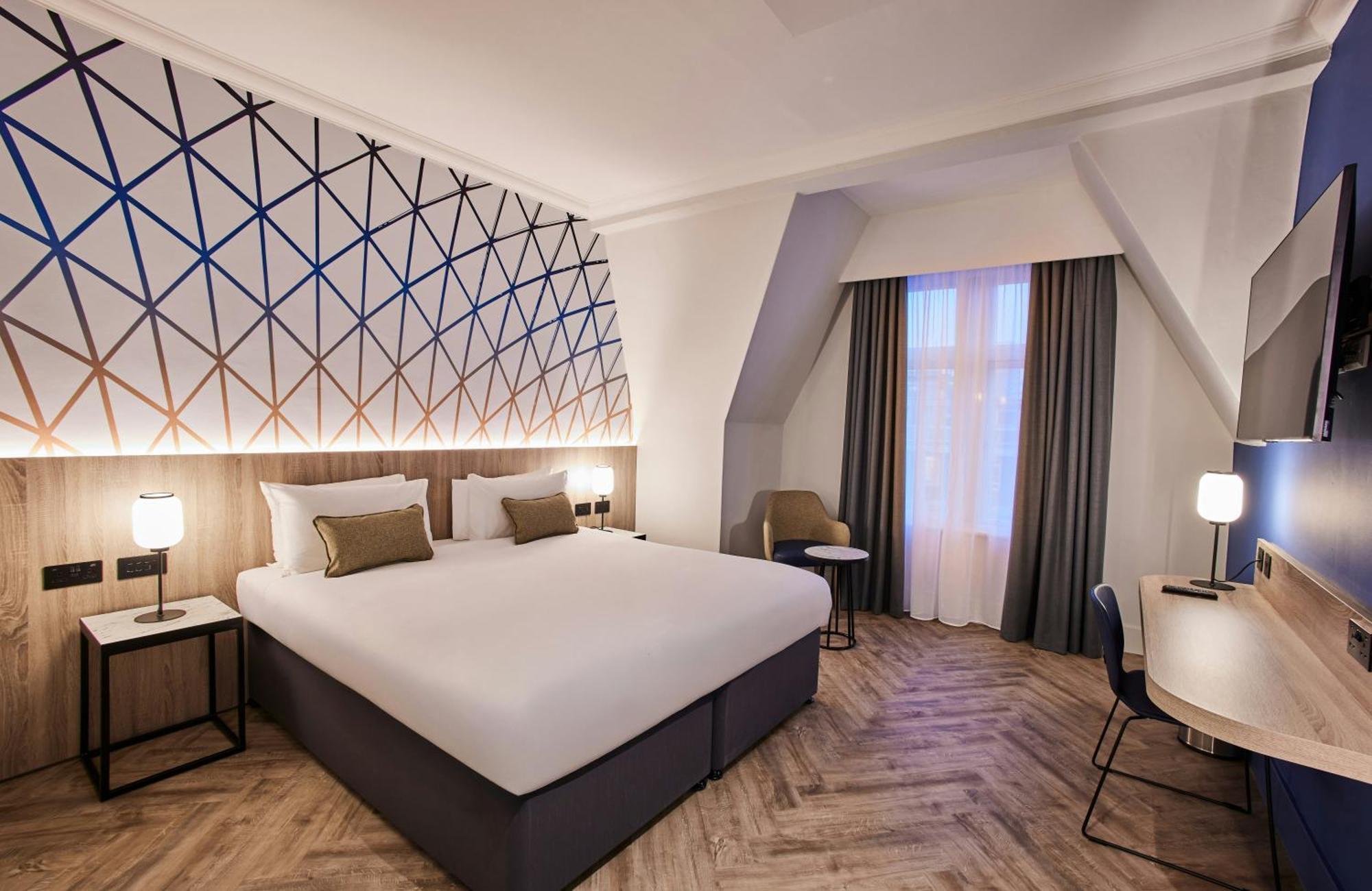 Deluxe King Room,1631545392:JPEG