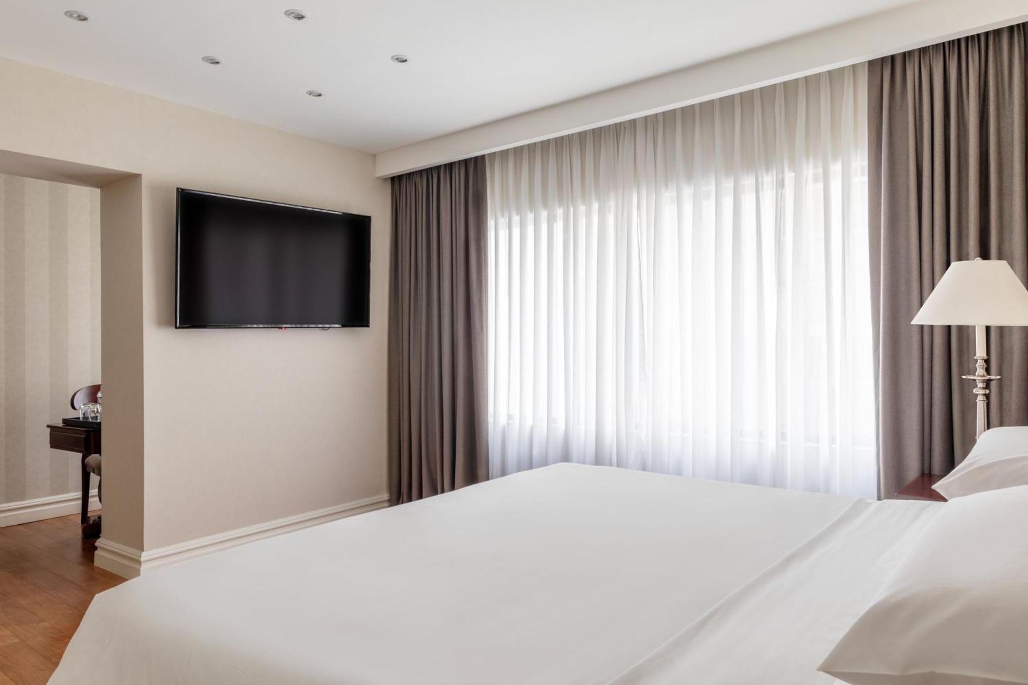 Classic Guest room 1 King,1631549674:JPEG