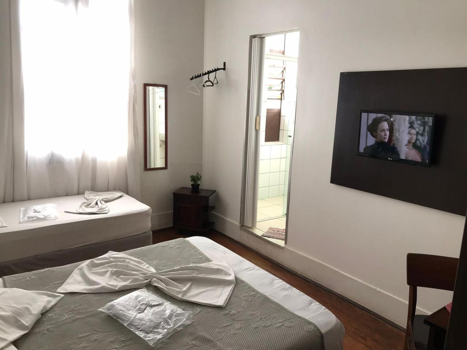 Executive Suite,1632175917:JPEG