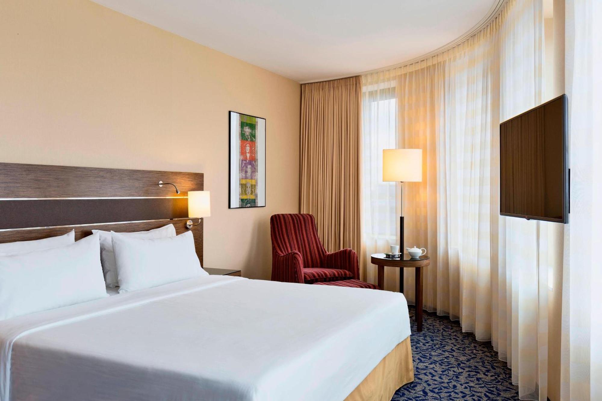 One-Bedroom Suite,1632209777:JPEG