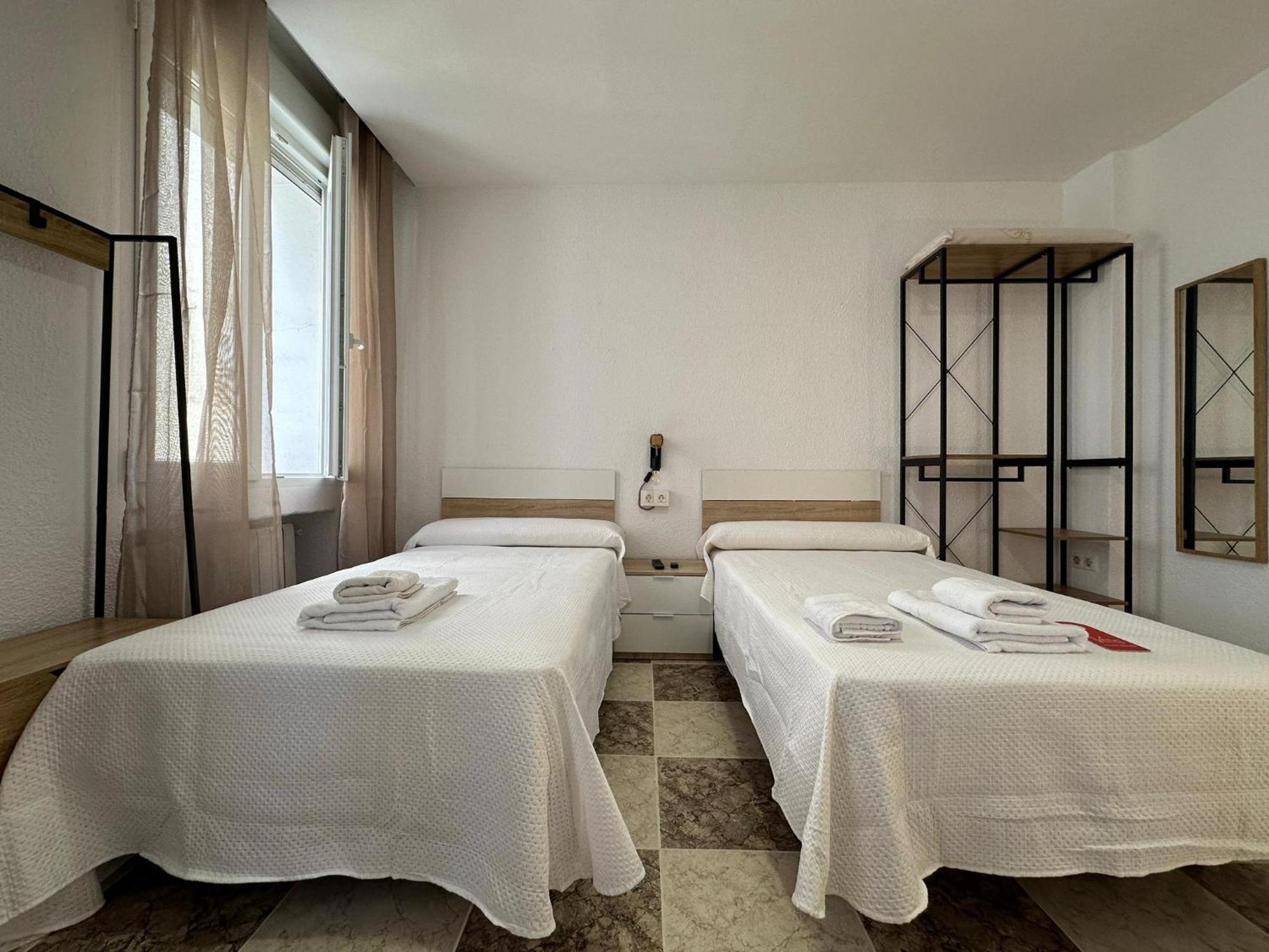 Triple Room,1600227826:JPEG