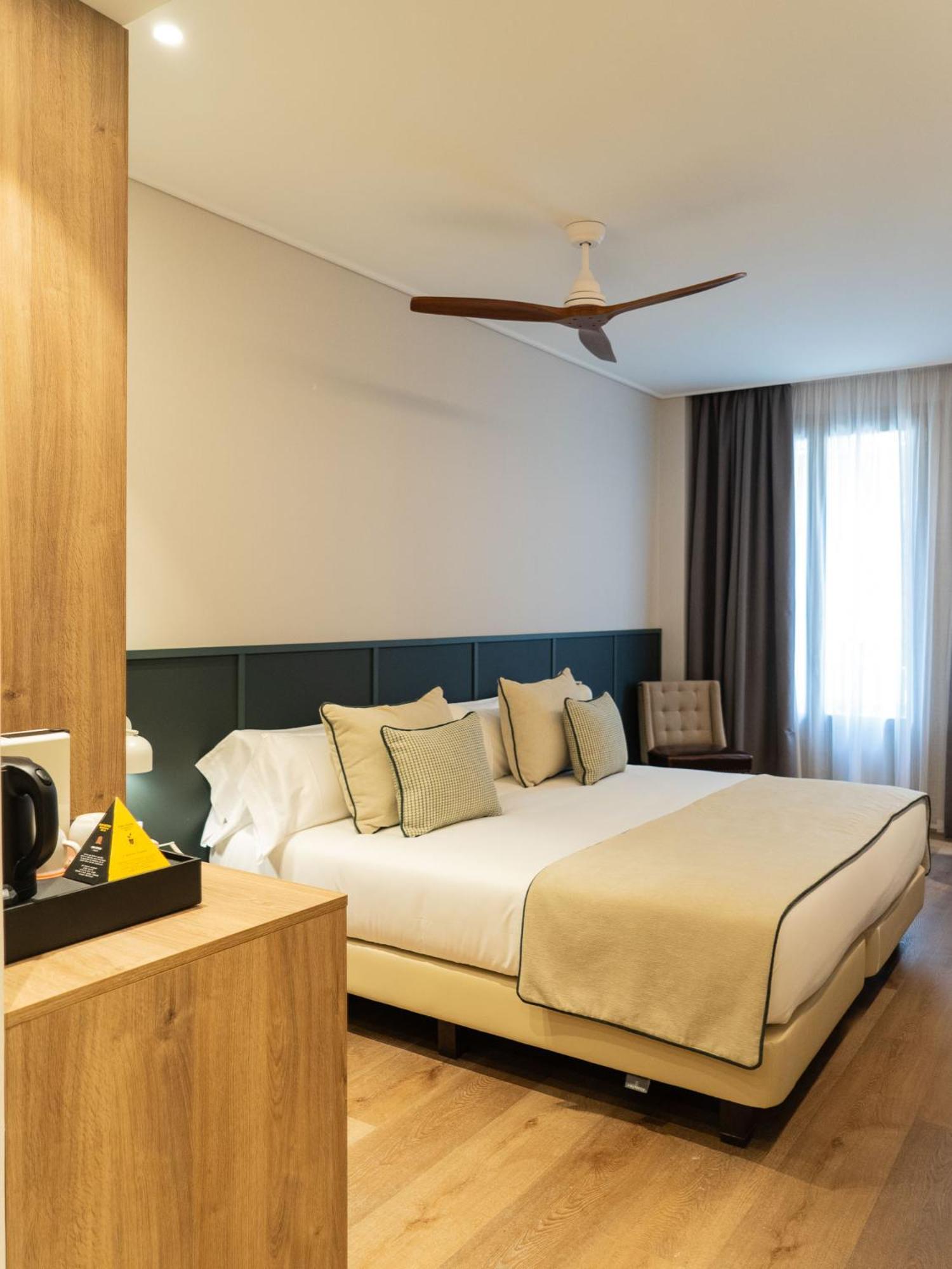 Chambre Double ou Lits Jumeaux Deluxe - Vue sur Ville