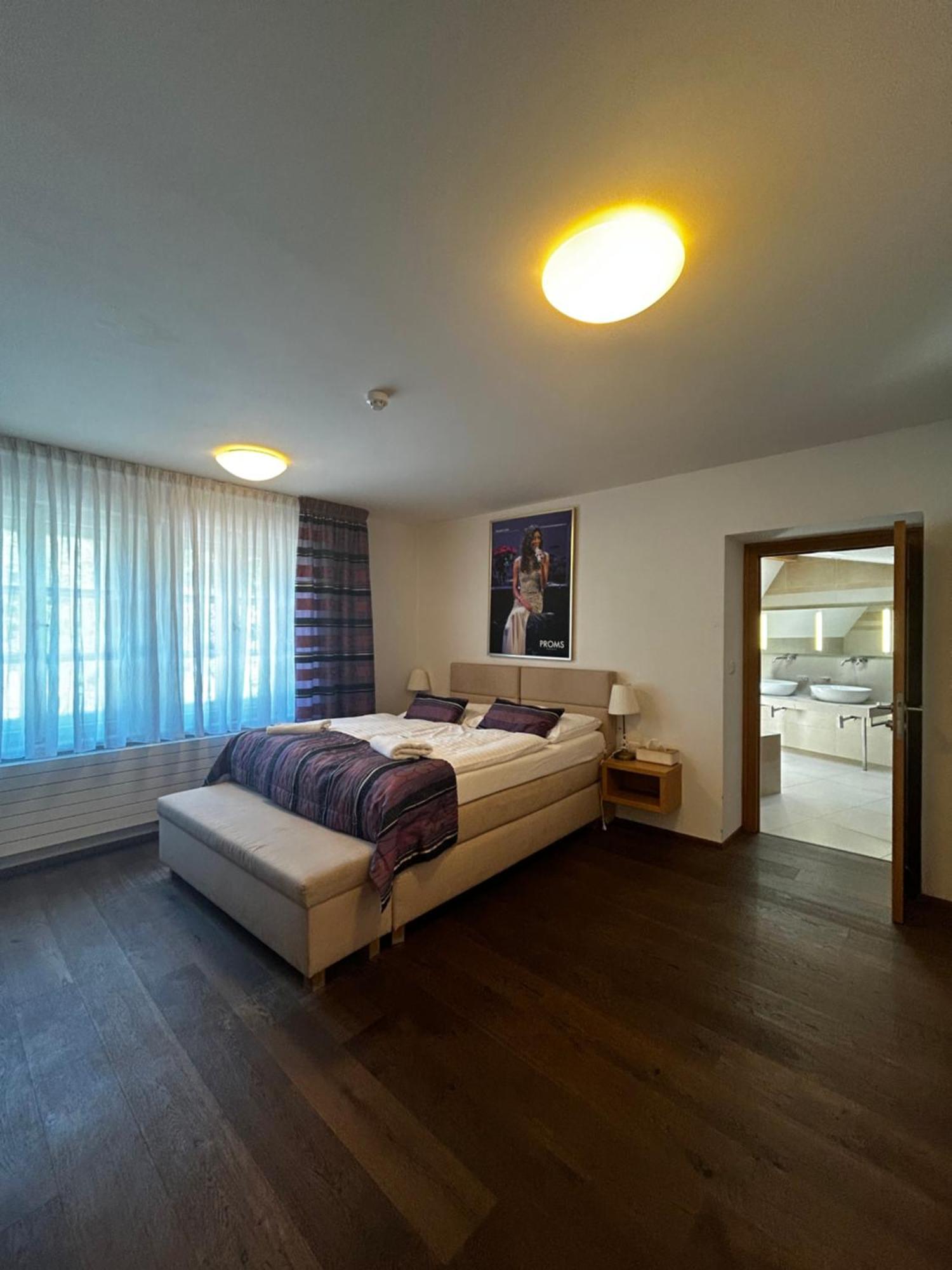 Apartment Terrace,1634437630:JPEG