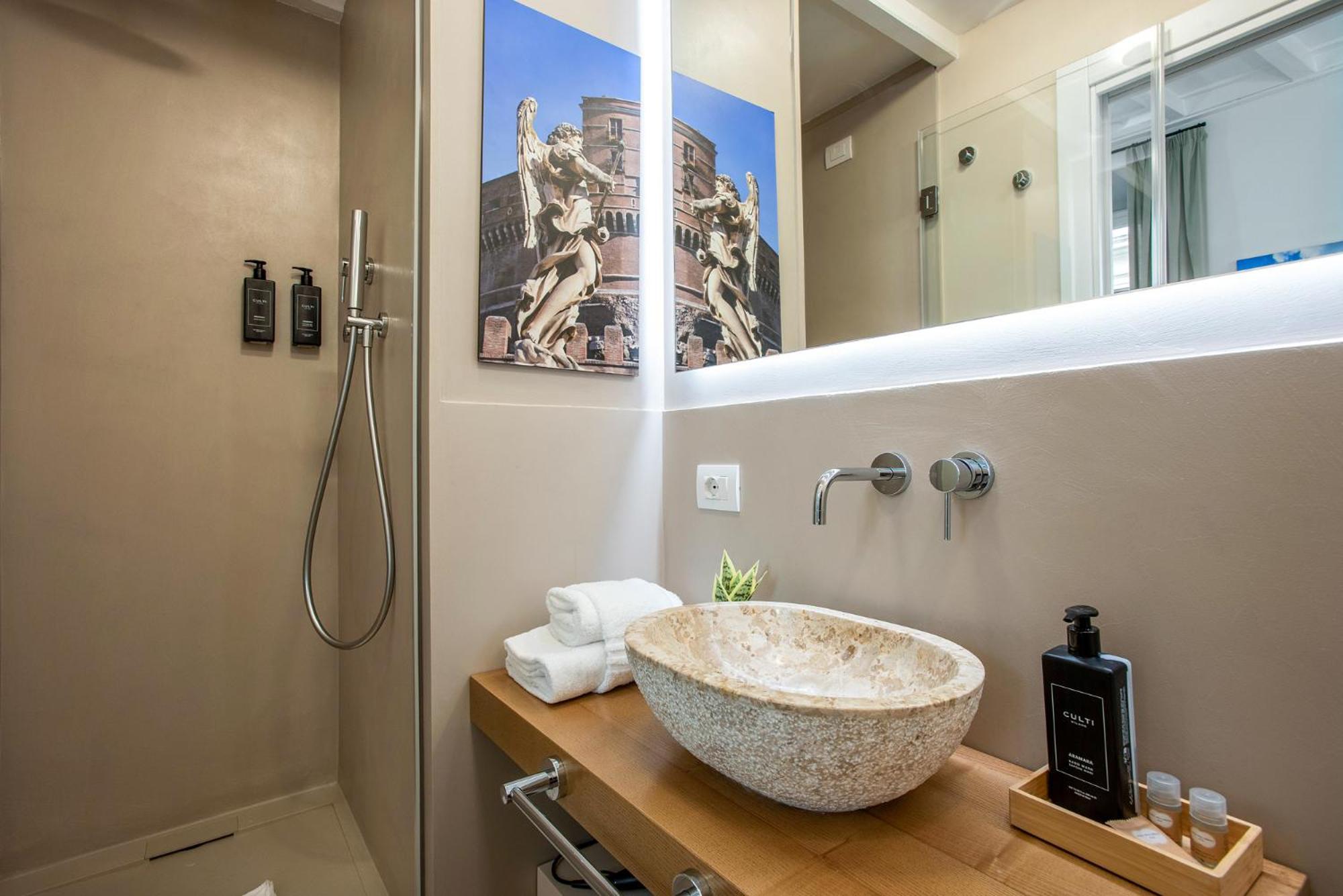 Deluxe Double Room,1635081041:JPEG