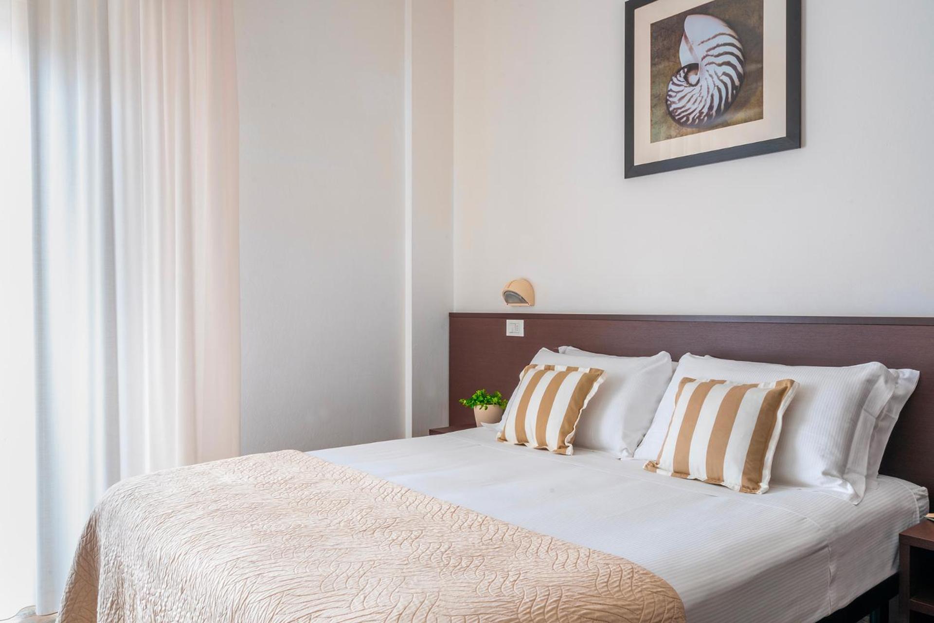 Double or Twin Room,1635085900:JPEG