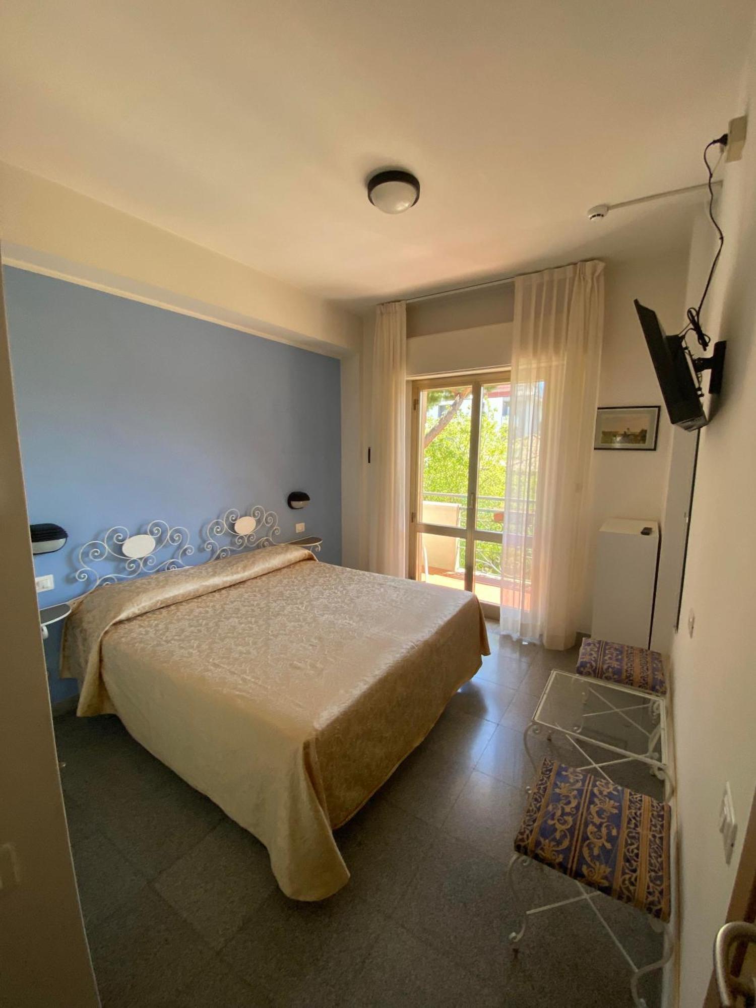 Camera Matrimoniale con Balcone