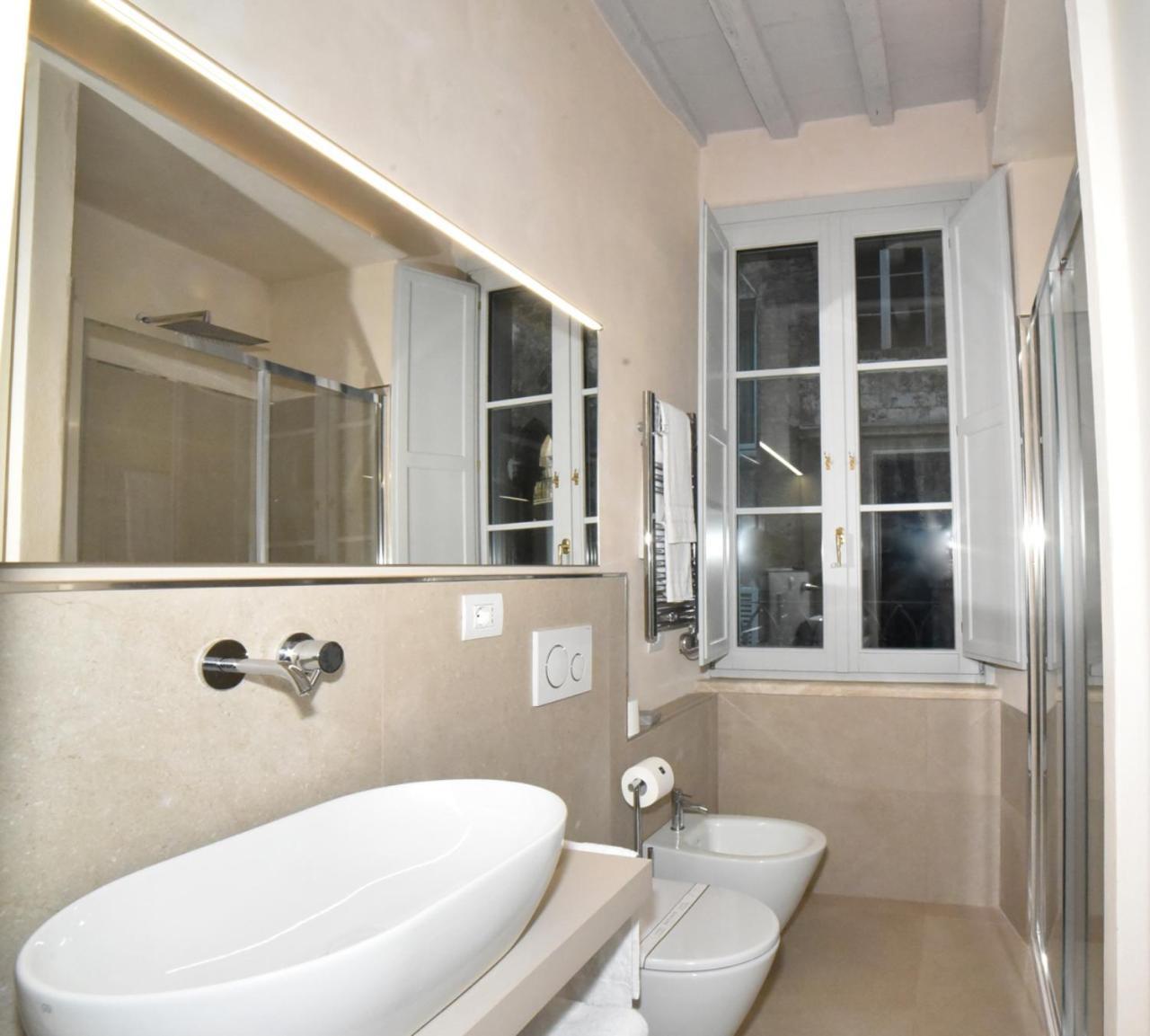 Deluxe One-Bedroom Apartment with City View,1638488446:JPEG