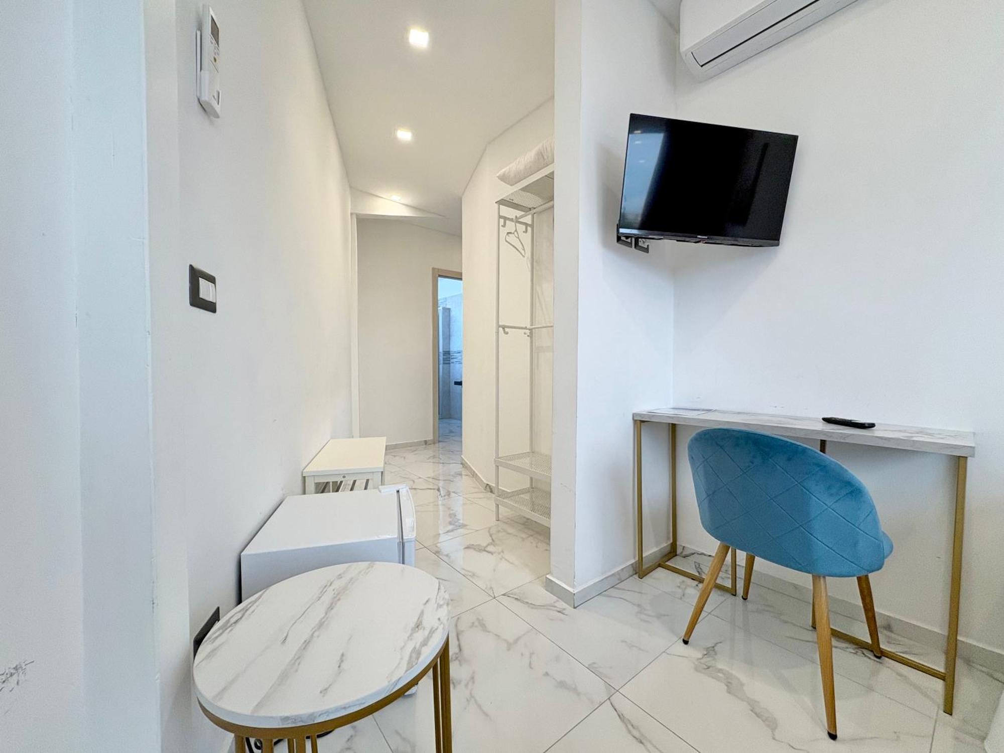 Large Double Room,1636089879:JPEG