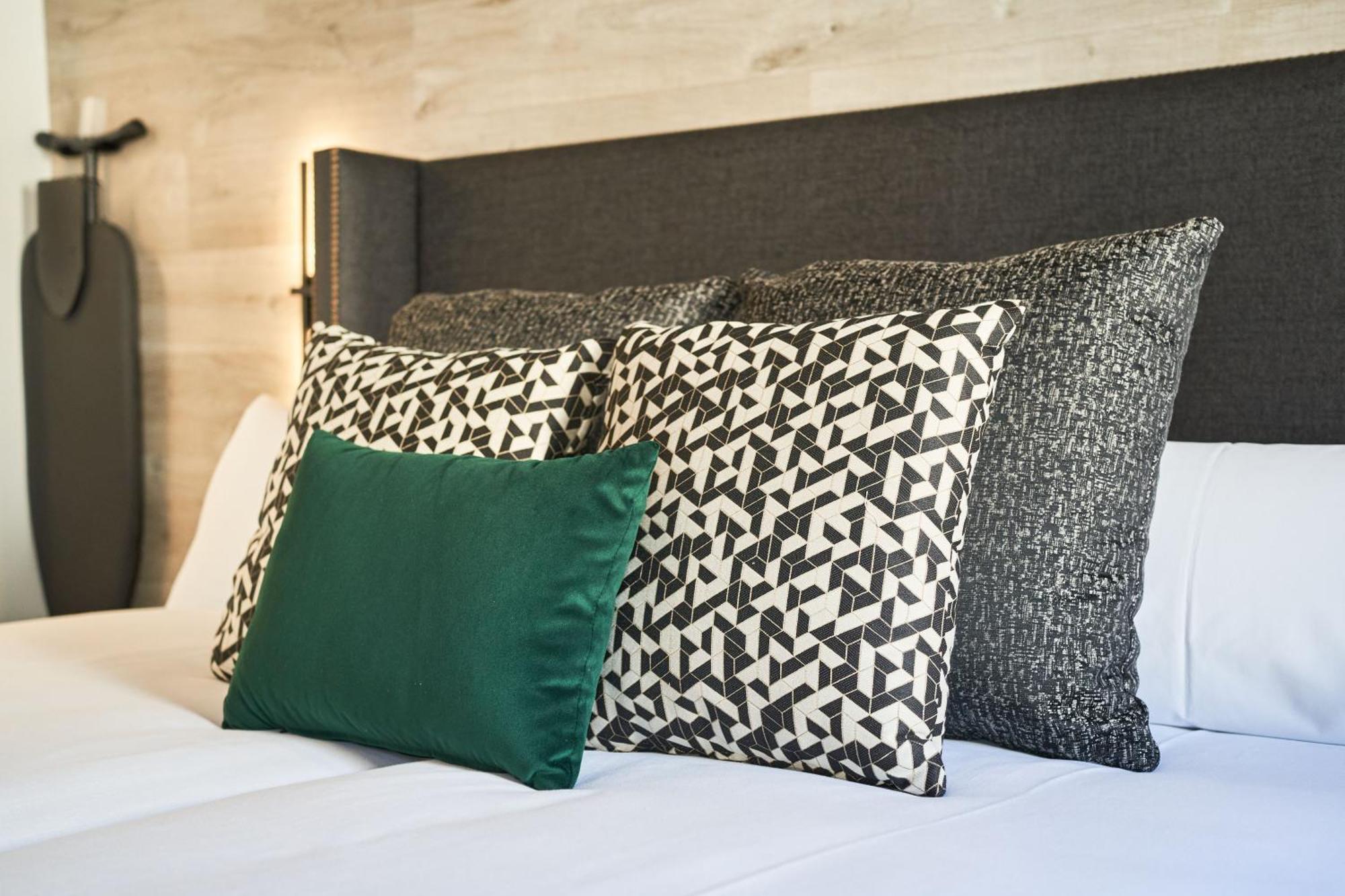 Exterior Superior Double or Twin Room Aduana Street