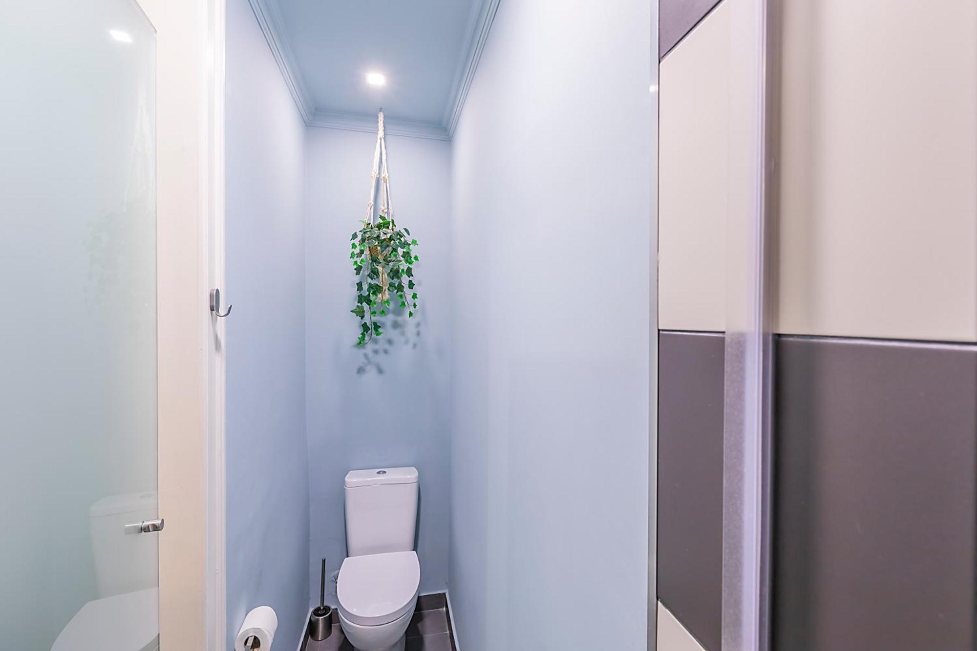 Double Room Private External Bathroom,1636831317:JPEG