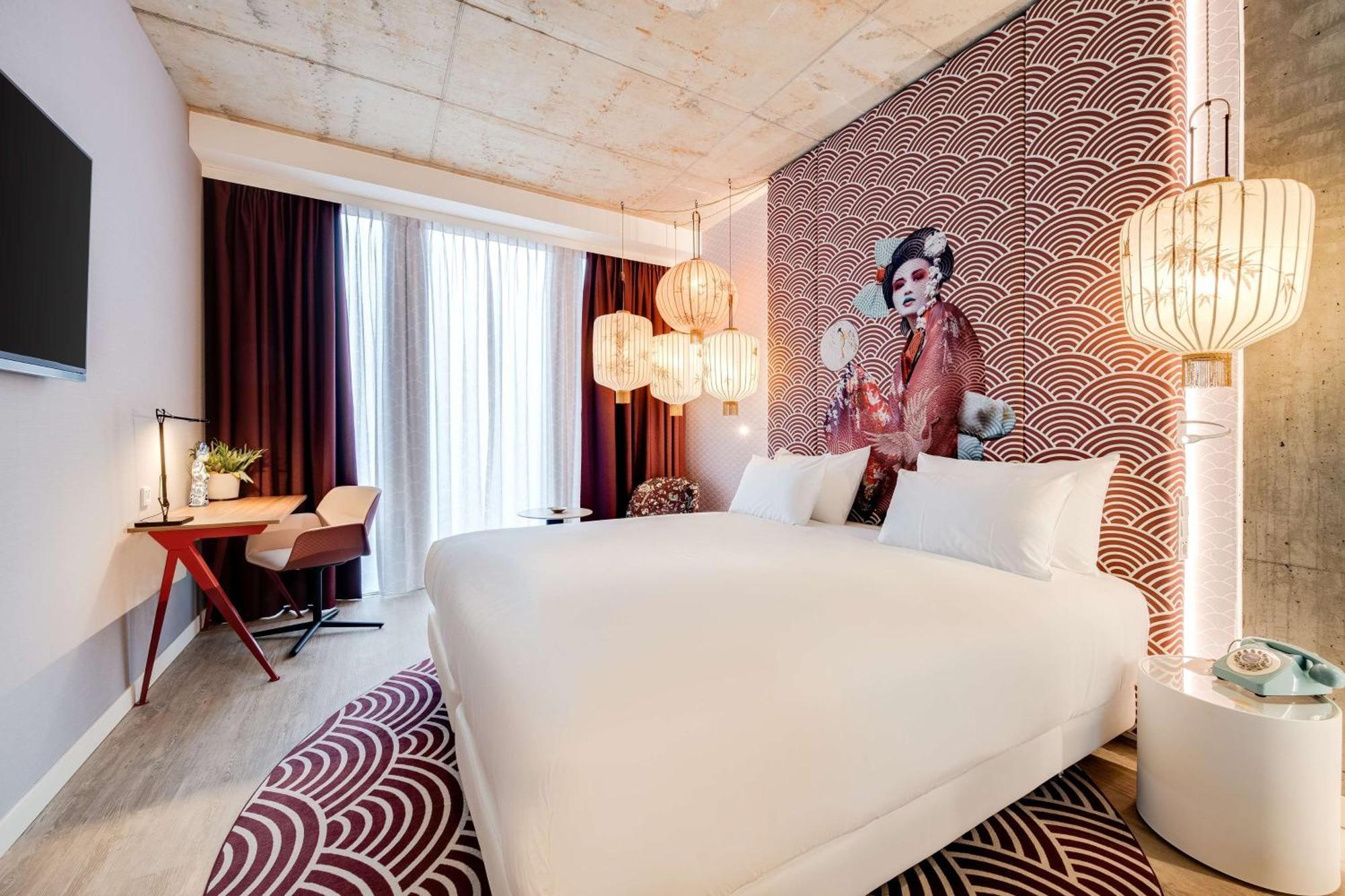 nhow Premium Room with View and Bath,1685116439:JPEG