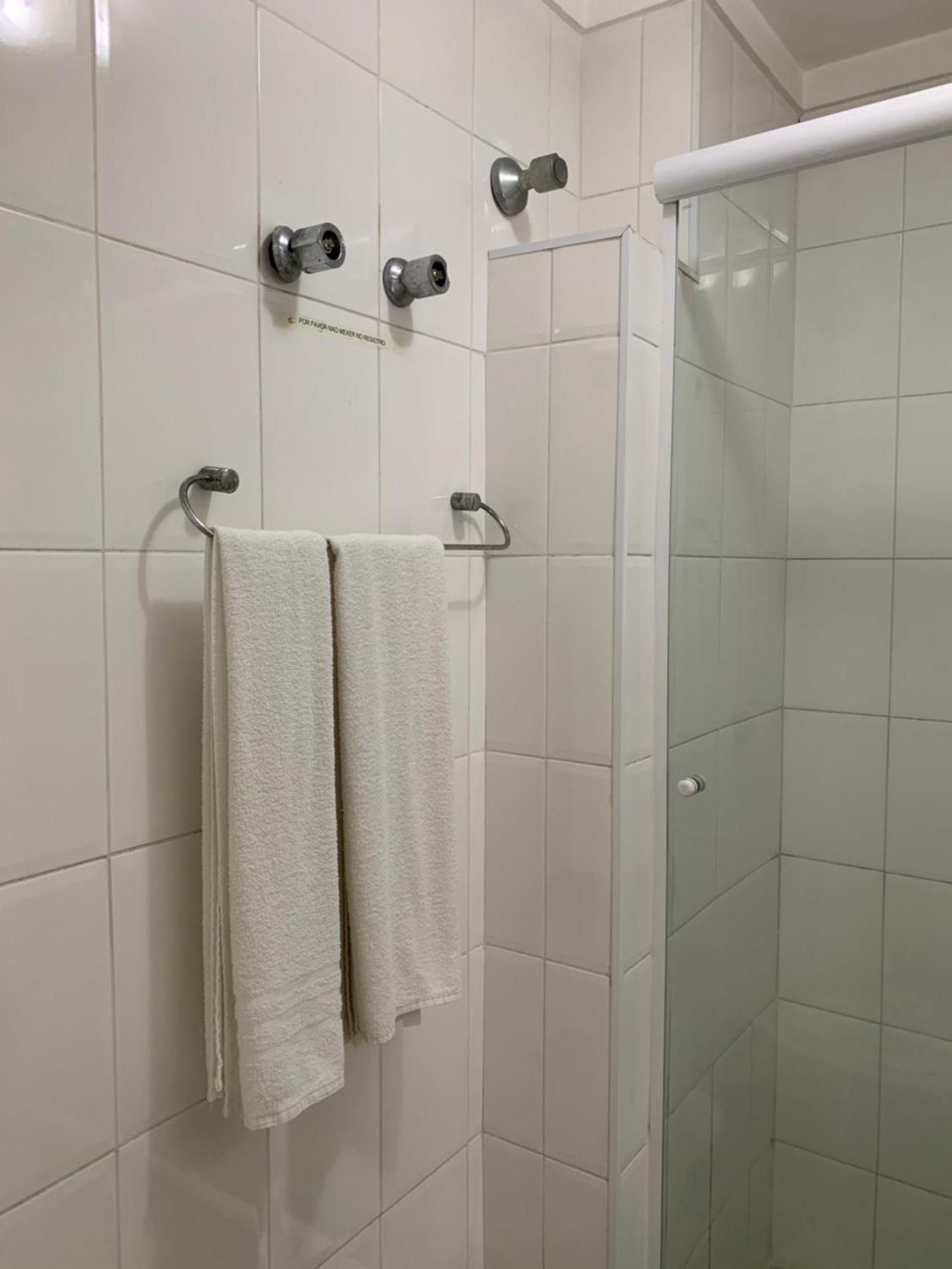 Twin Room,1637889991:JPEG