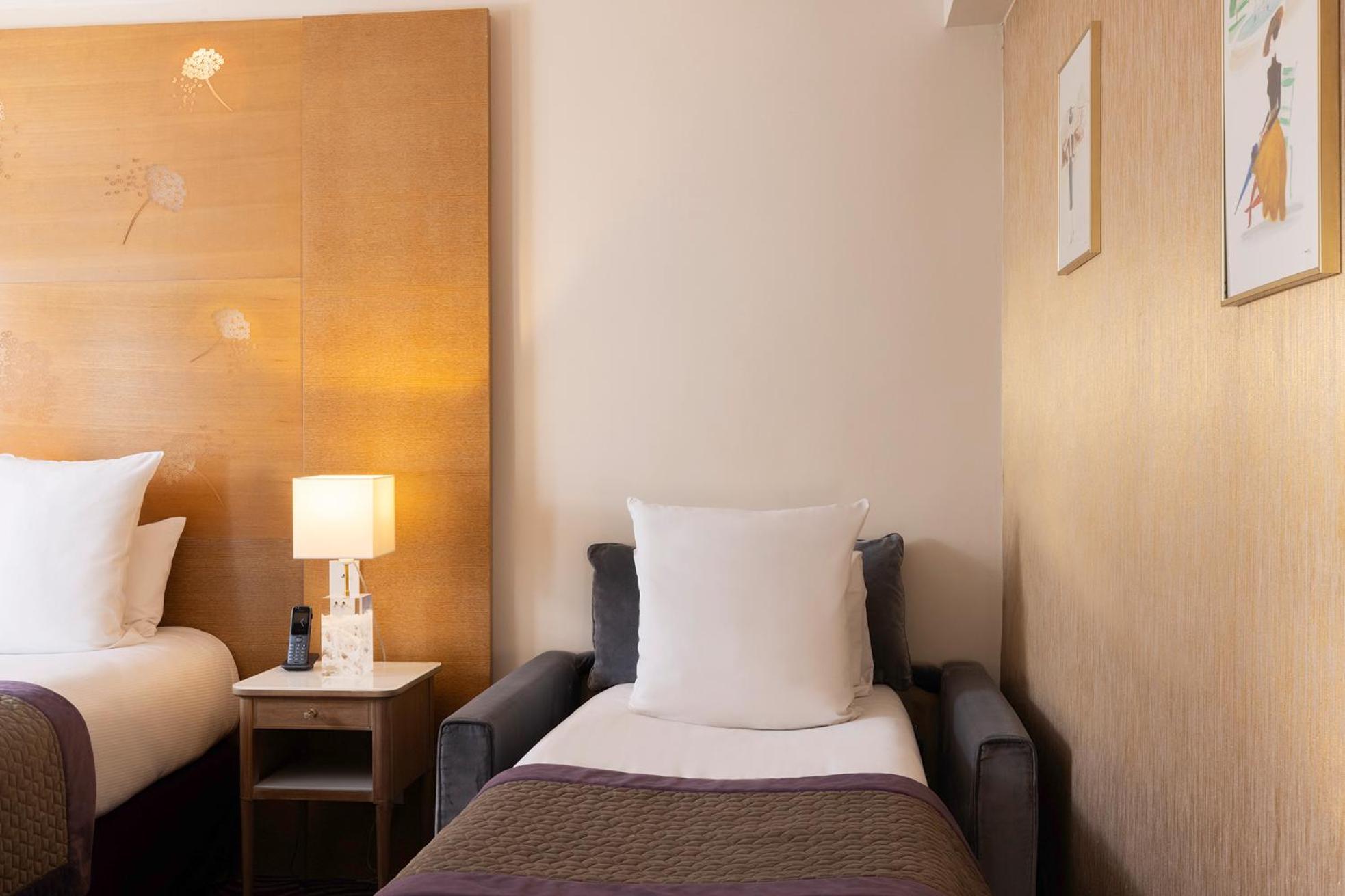 Triple Room,1638482855:JPEG