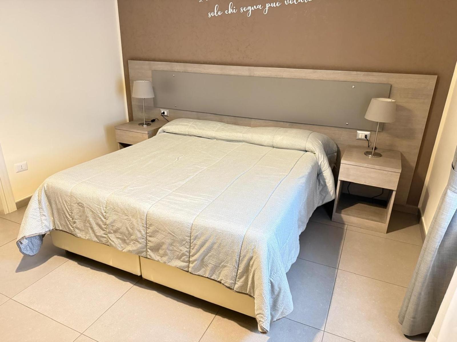 Large Double or Twin Room,1638504218:JPEG