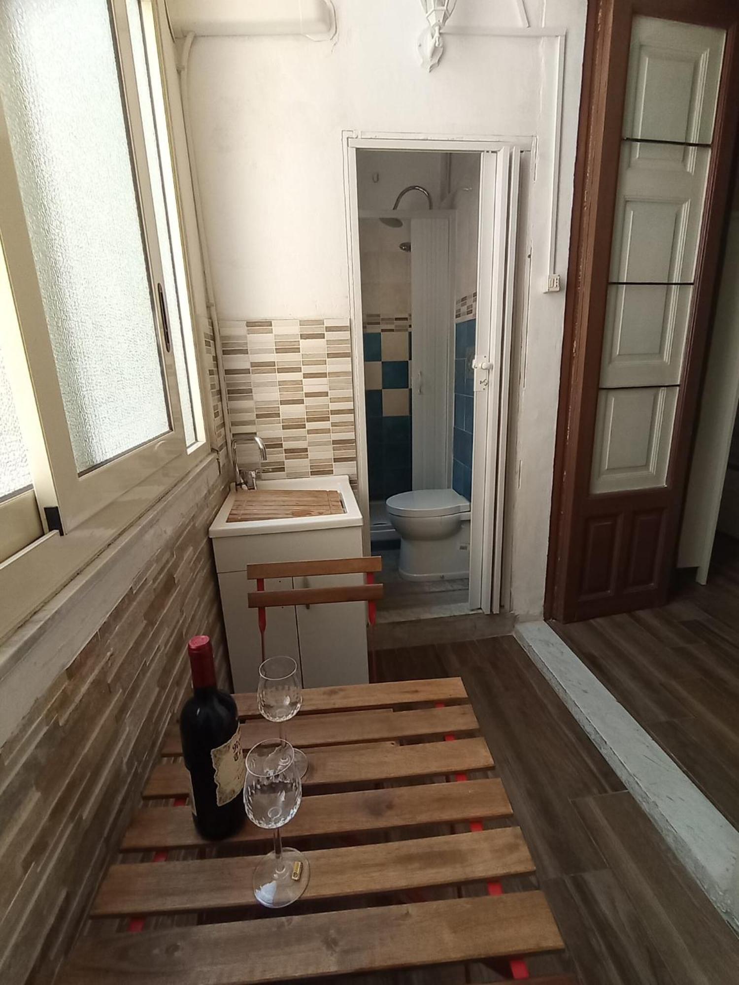 Double Room Private Bathroom