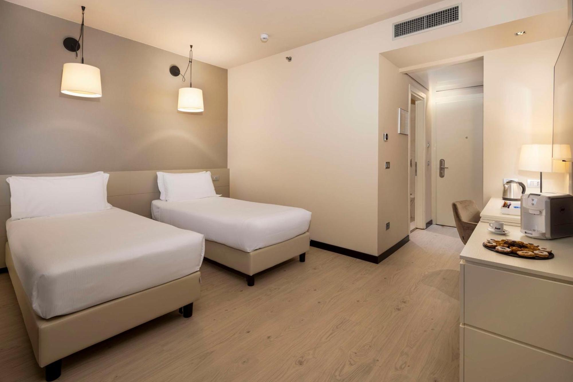 Standard Quadruple Room,1639550593:JPEG