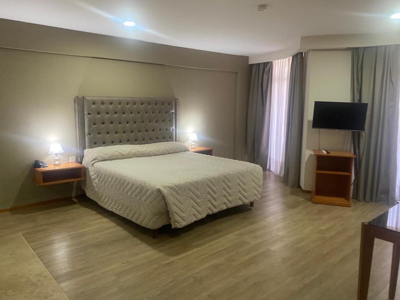 Executive King Room