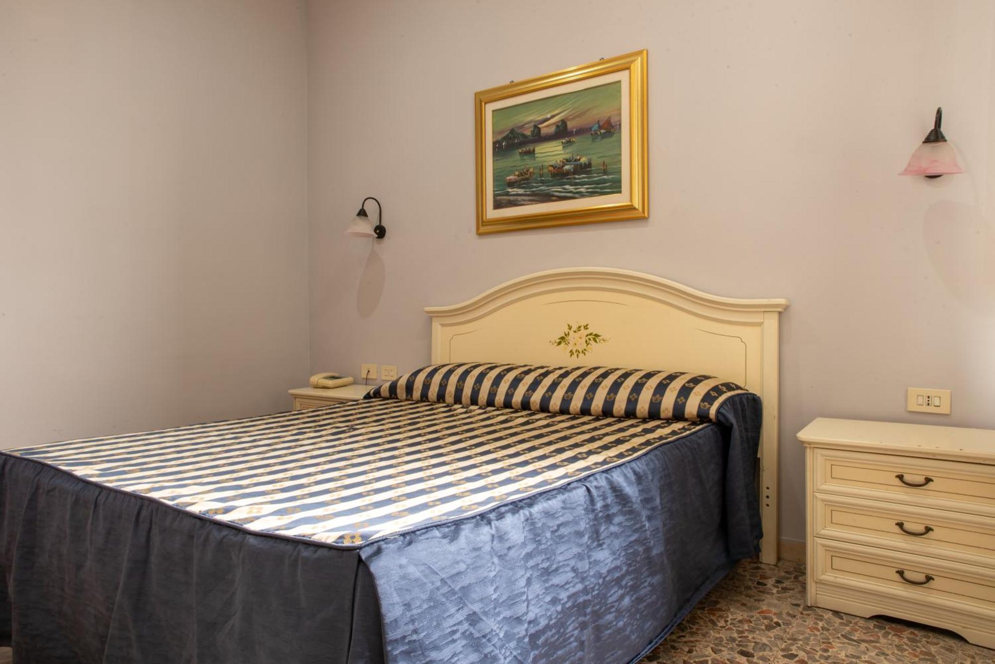 Double Room,1639578729:JPEG