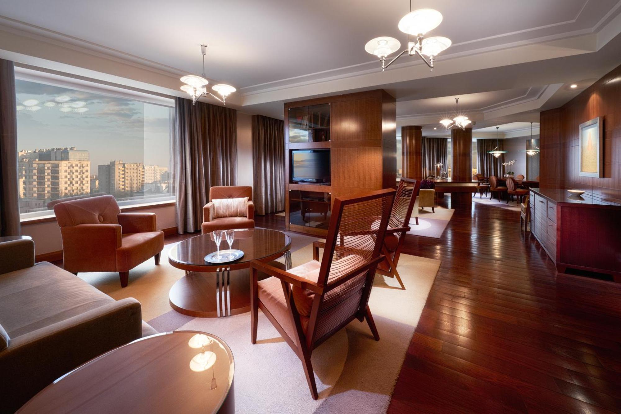 Presidential Suite,1640369092:JPEG