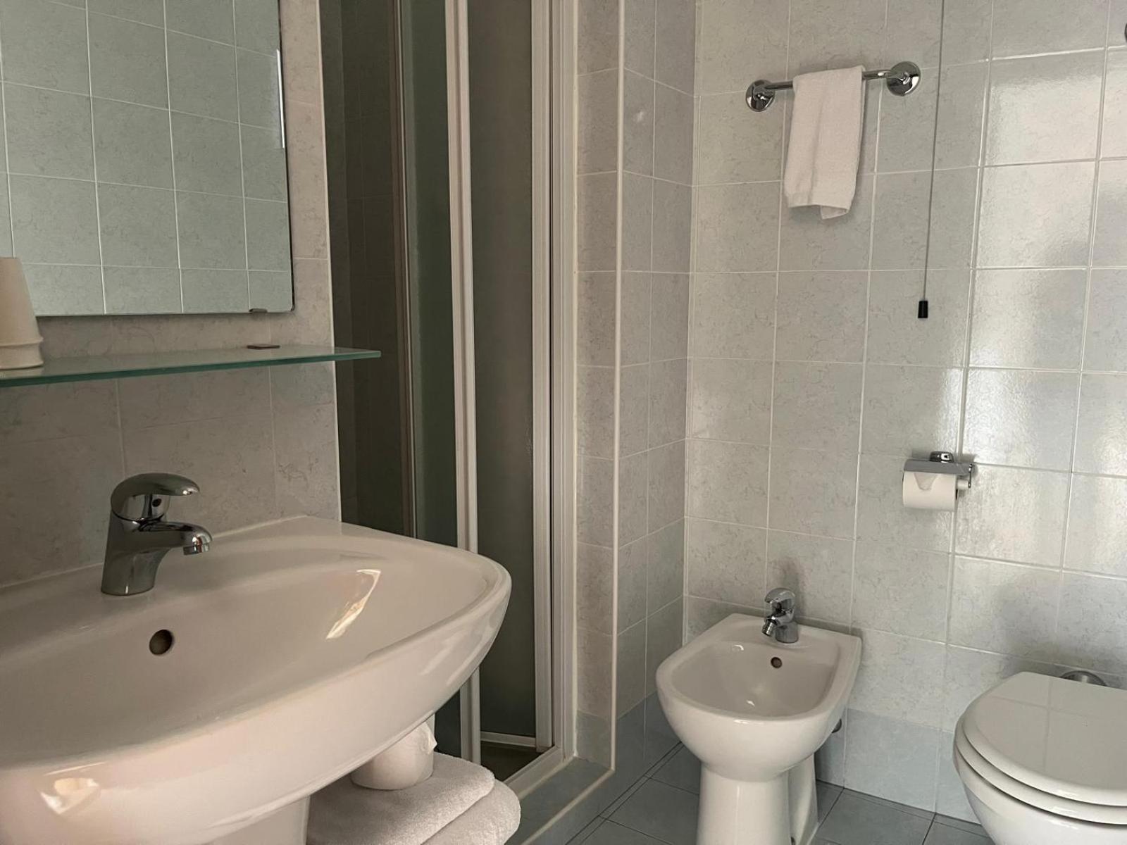 Single Room,1640370598:JPEG