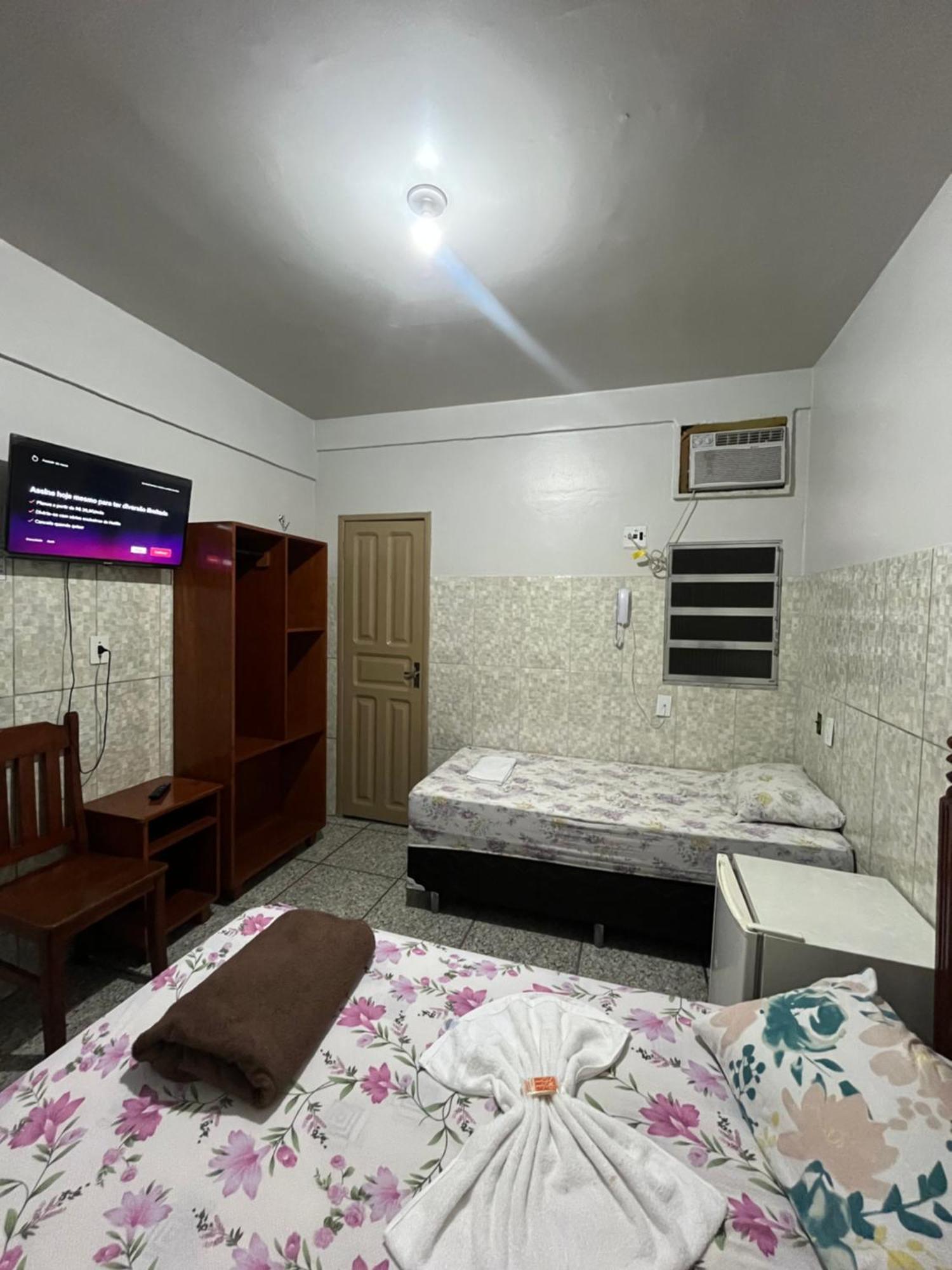 Quarto Comfort com 2 Camas de Solteiro