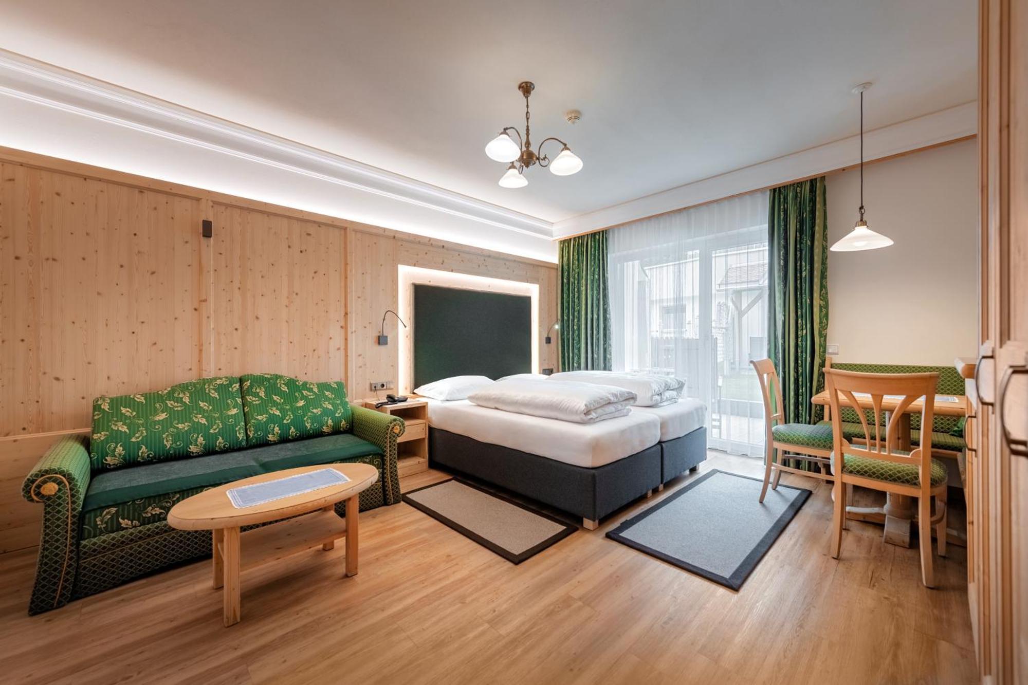 Superior Double Room,1641021450:JPEG