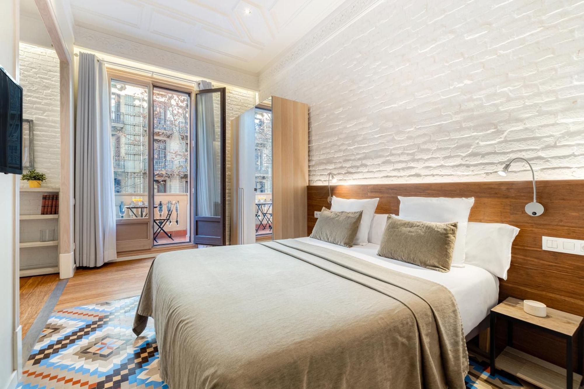 Two-Bedroom Apartment Balcony,1642331007:JPEG