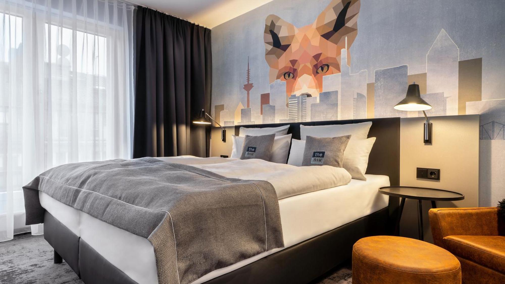 Premium Queen Room