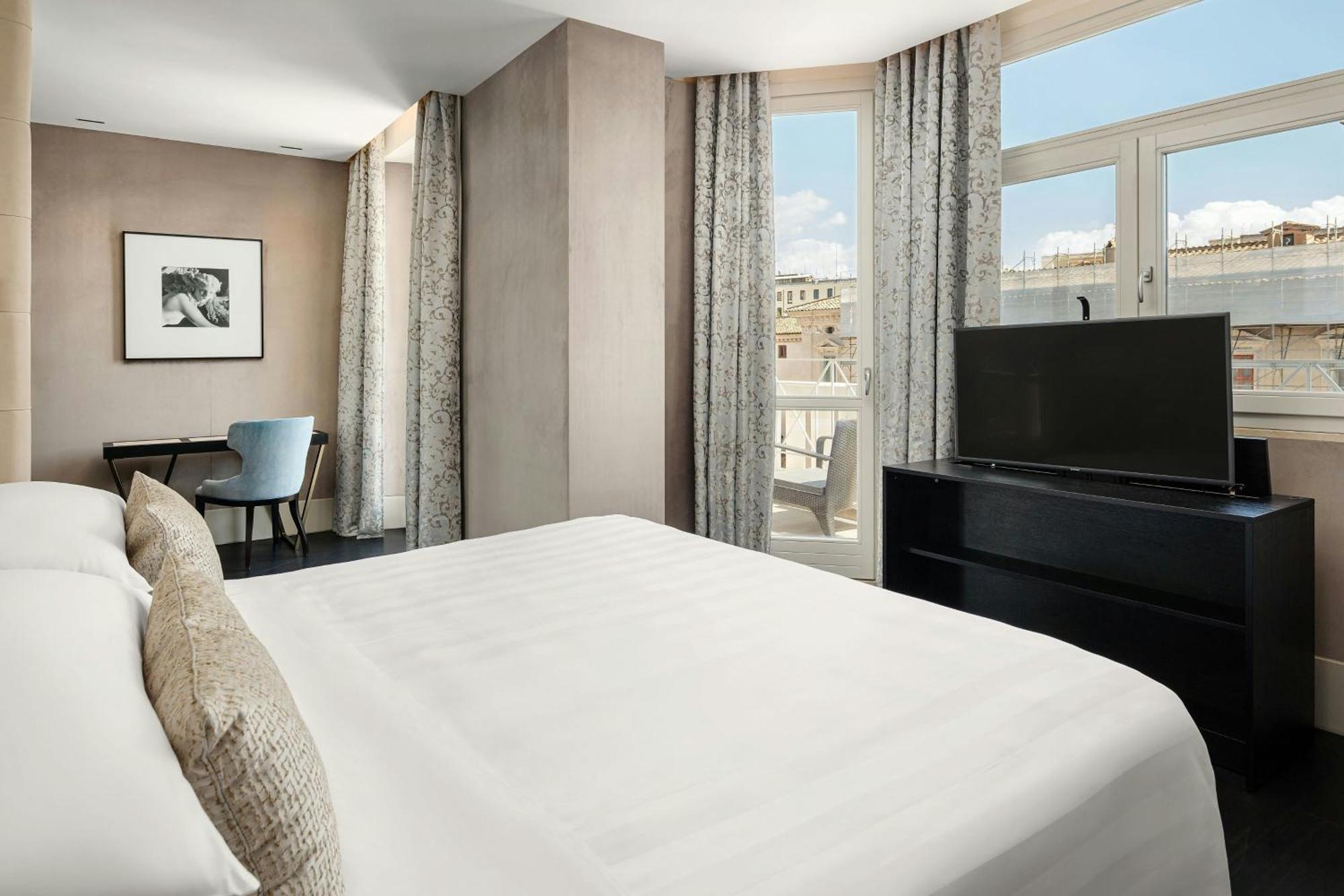 One-Bedroom Signature King Suite Terrace,1643134240:JPEG